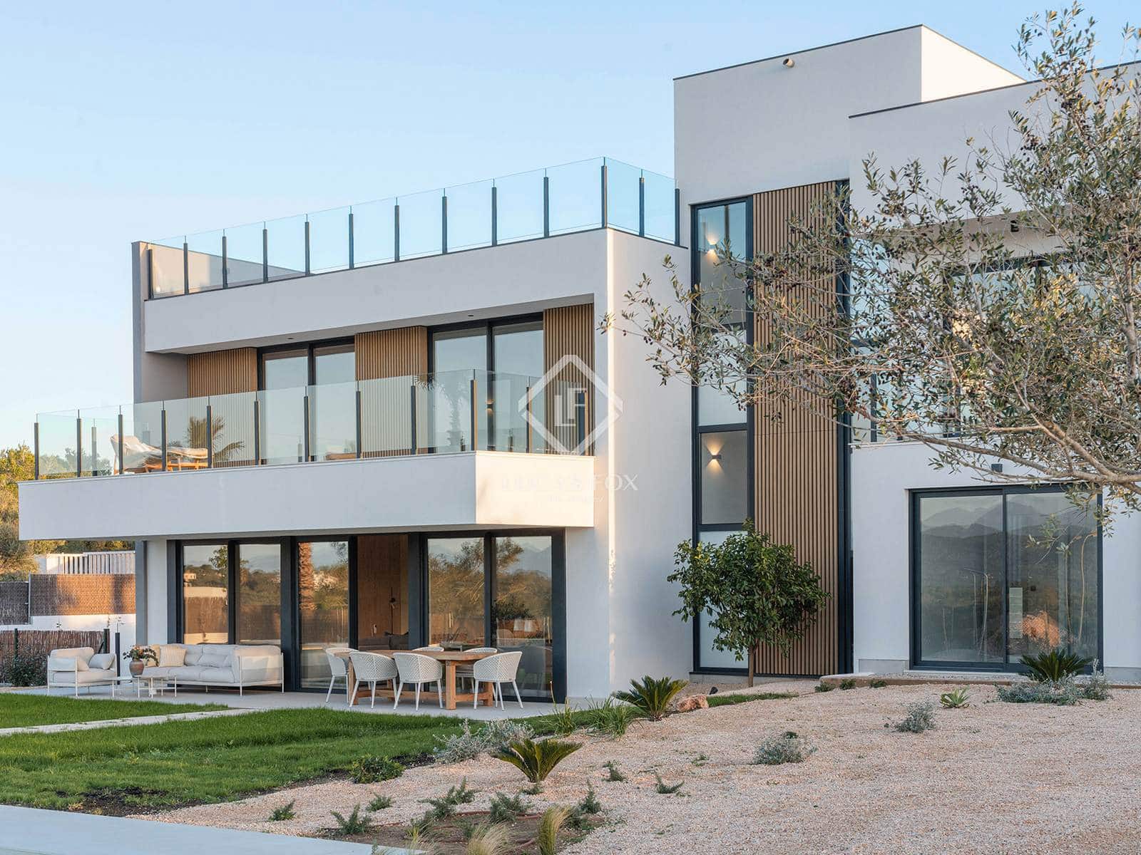 4 soveværelse Villa til salg i Palma de Mallorca med swimmingpool garage - € 2.790.000 (Ref: 9378098)