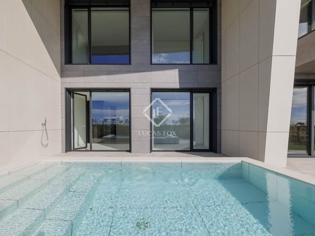 4 sypialnia Apartament na sprzedaż w Pozuelo de Alarcón z basenem garażem - 3 000 000 € (Ref: 9378099)