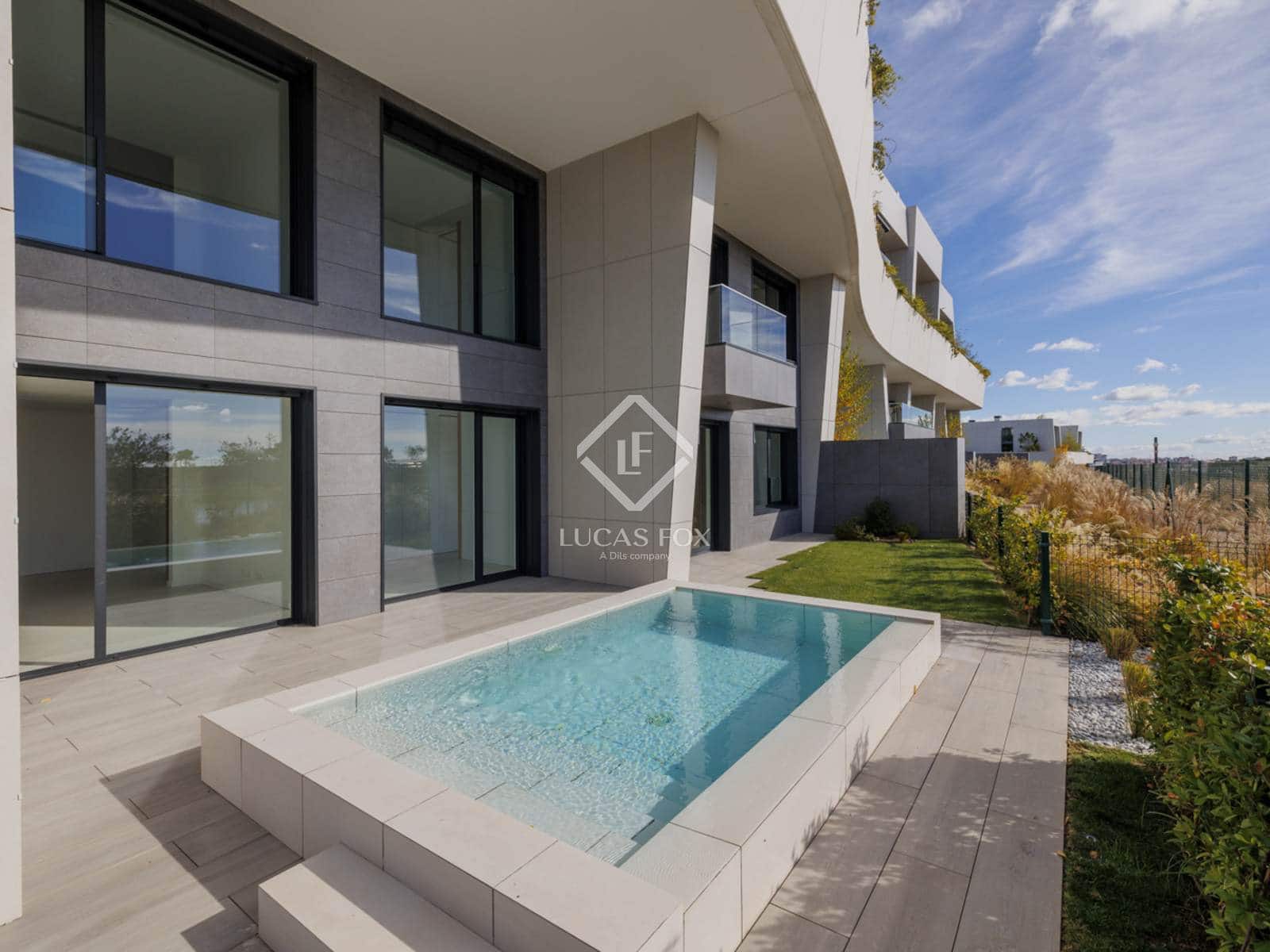 4 sypialnia Apartament na sprzedaż w Pozuelo de Alarcon z basenem garażem - 3 000 000 € (Ref: 9378099)