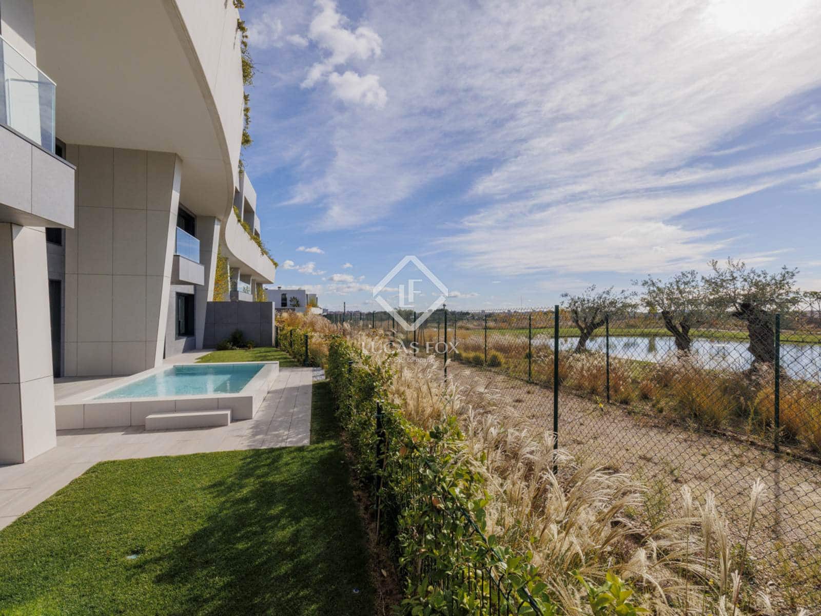 4 sypialnia Apartament na sprzedaż w Pozuelo de Alarcon z basenem garażem - 3 000 000 € (Ref: 9378099)