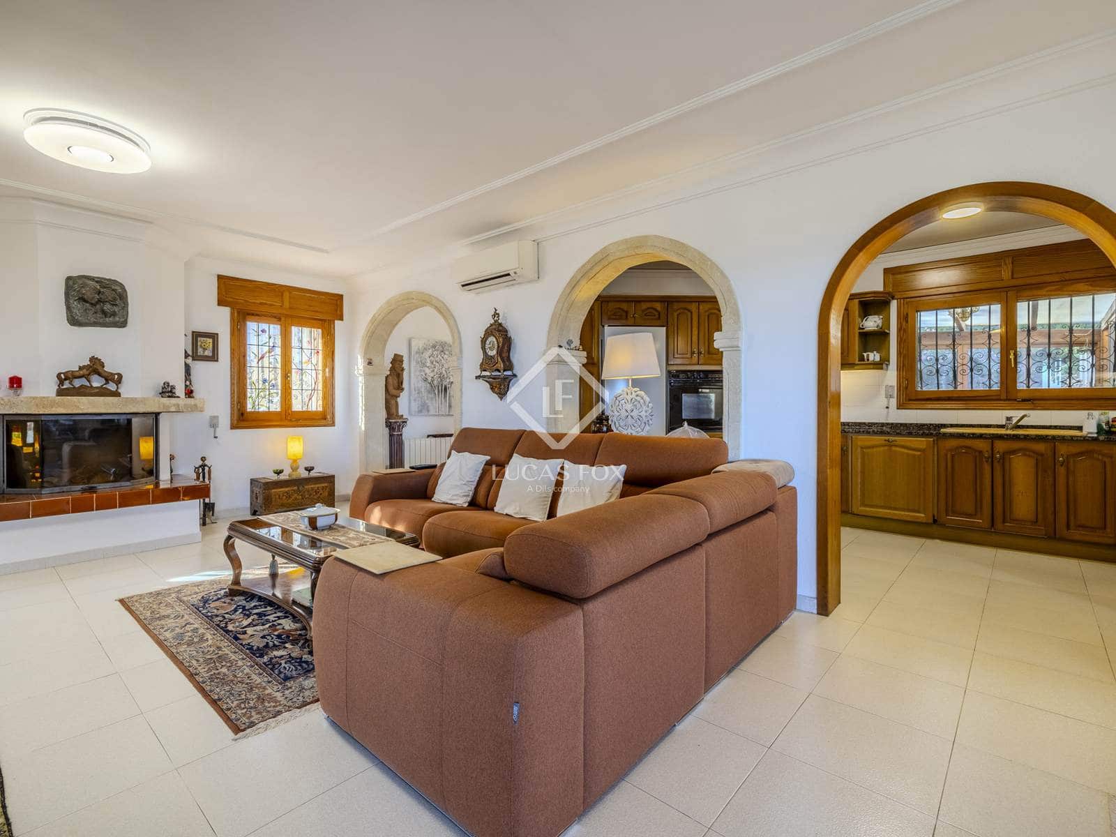 4 quarto Moradia para venda em Denia com piscina garagem - 990 000 € (Ref: 9378260)