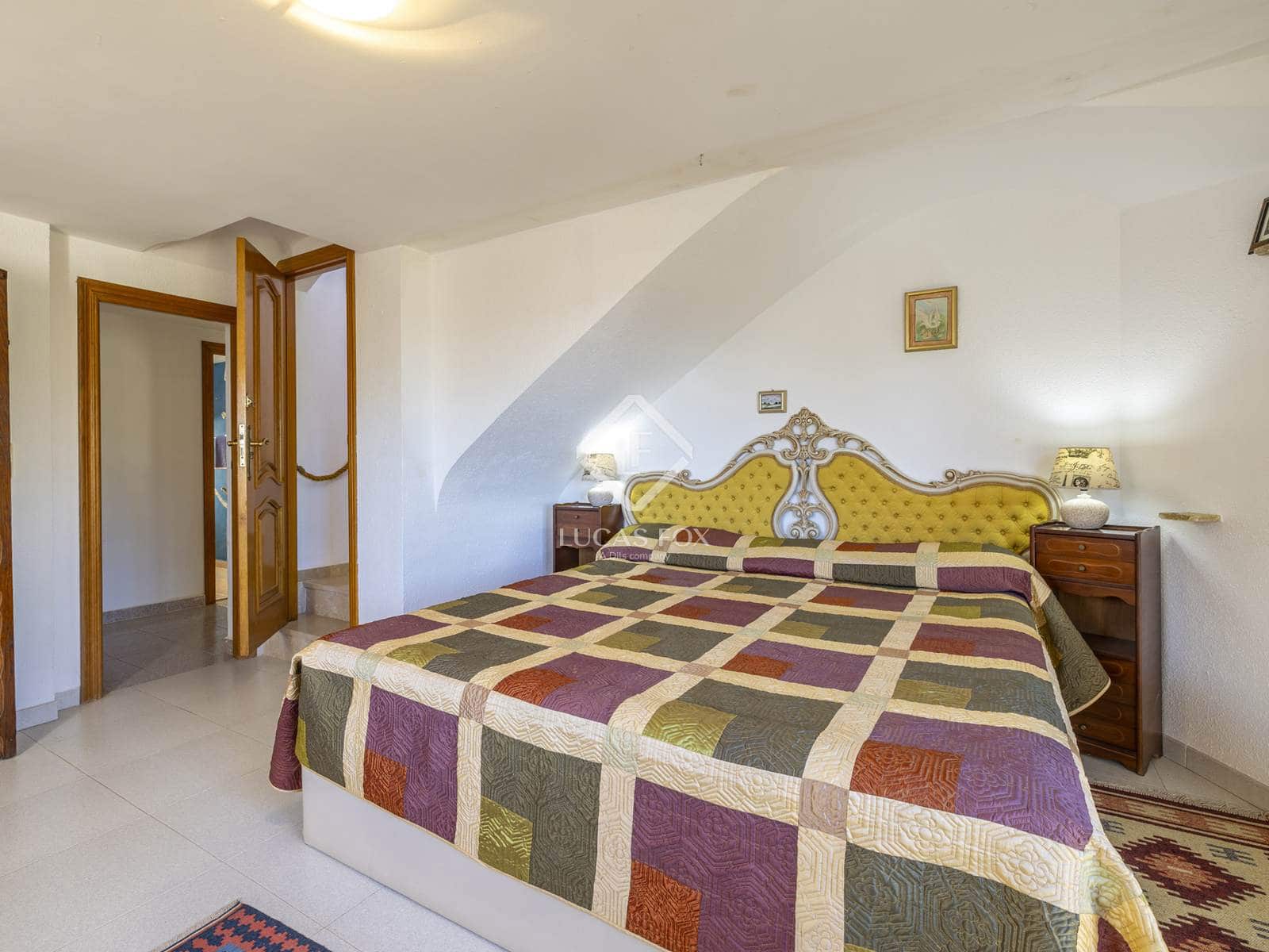 4 quarto Moradia para venda em Denia com piscina garagem - 990 000 € (Ref: 9378260)