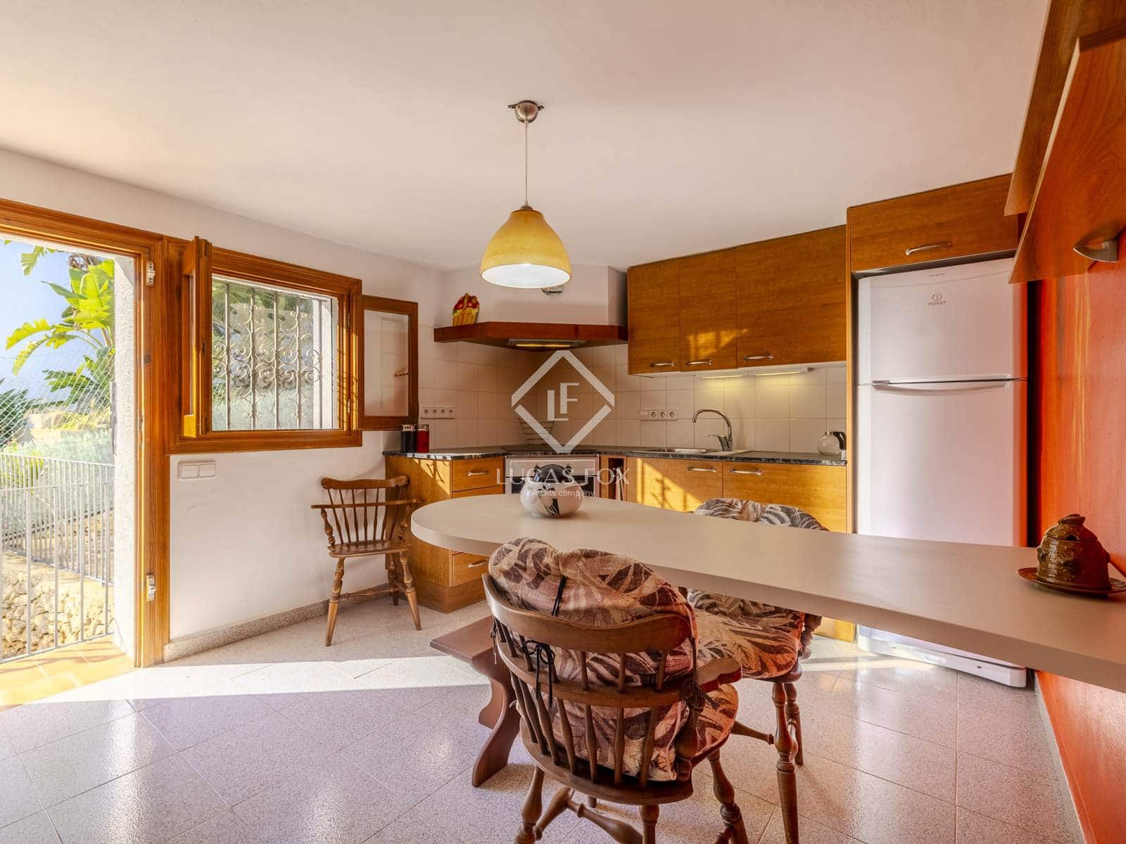 4 quarto Moradia para venda em Denia com piscina garagem - 990 000 € (Ref: 9378260)