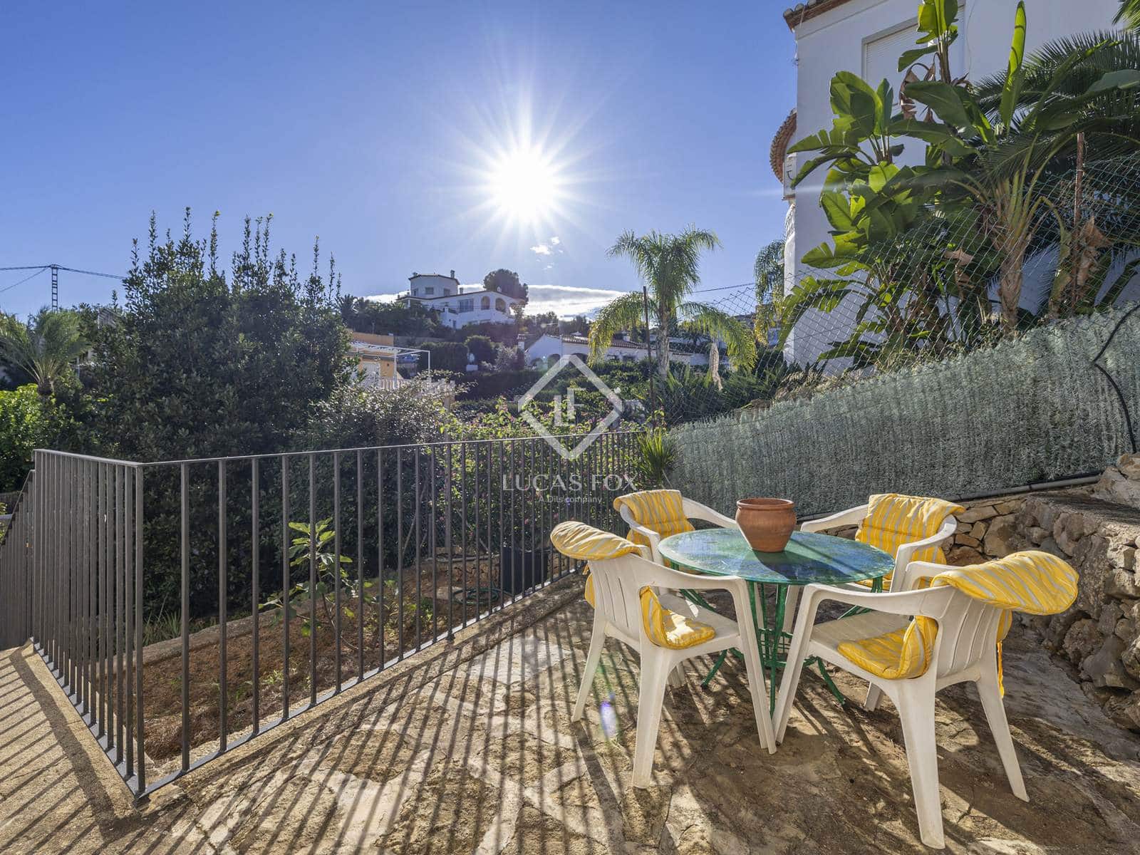 4 quarto Moradia para venda em Denia com piscina garagem - 990 000 € (Ref: 9378260)