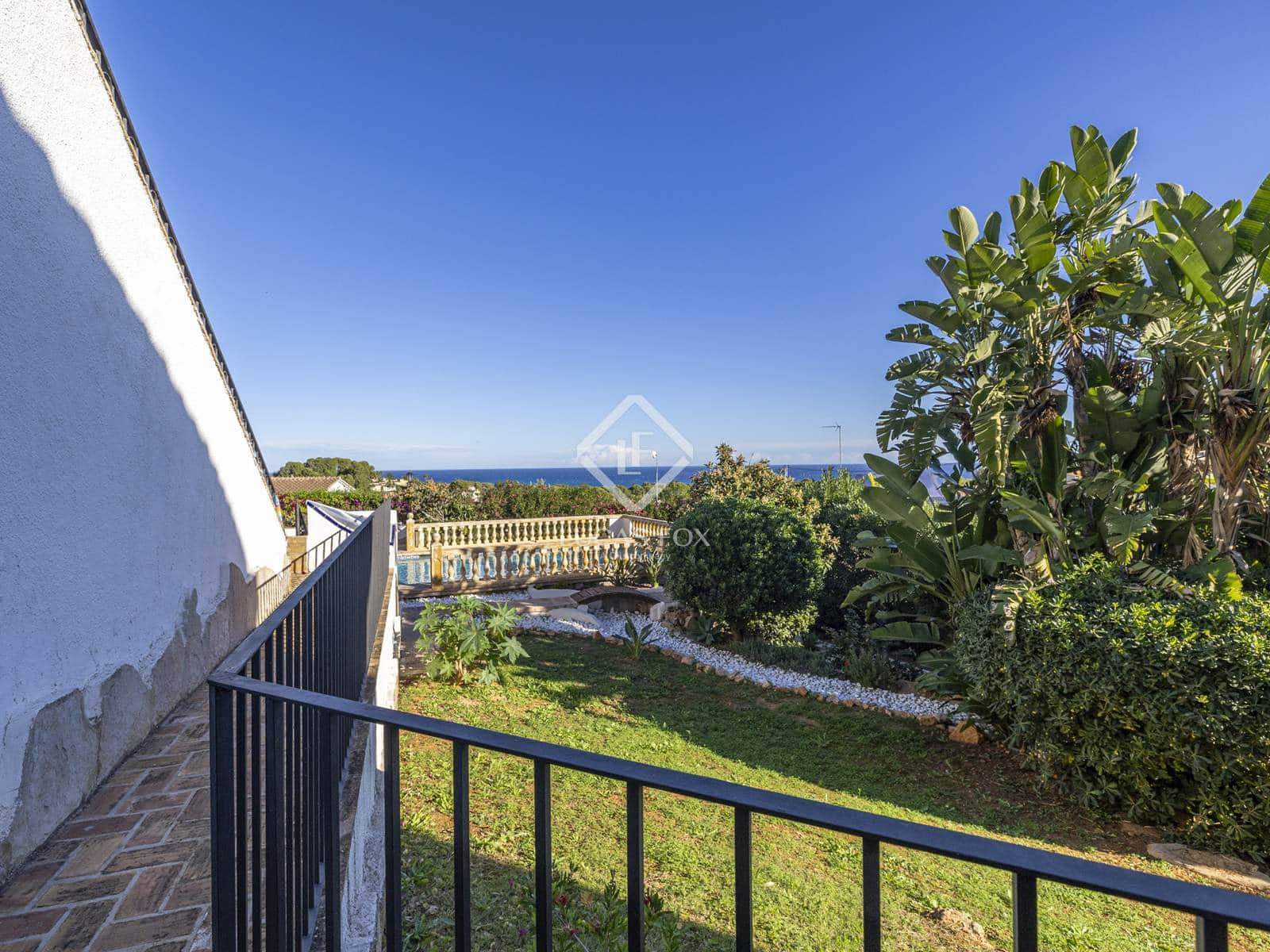 4 quarto Moradia para venda em Denia com piscina garagem - 990 000 € (Ref: 9378260)