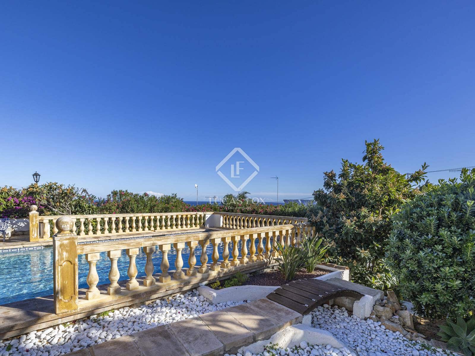 4 quarto Moradia para venda em Denia com piscina garagem - 990 000 € (Ref: 9378260)