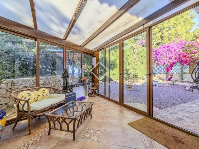 4 quarto Moradia para venda em Dénia com piscina garagem - 990 000 € (Ref: 9378260)