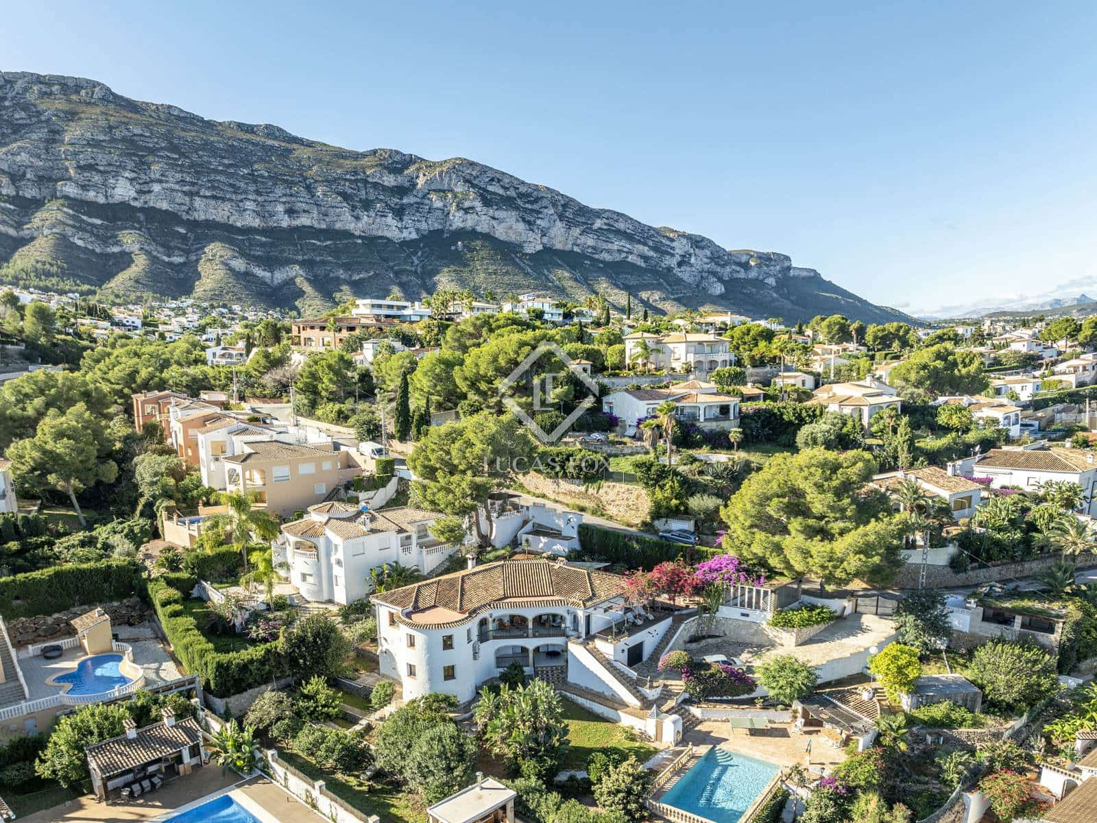 4 quarto Moradia para venda em Denia com piscina garagem - 990 000 € (Ref: 9378260)