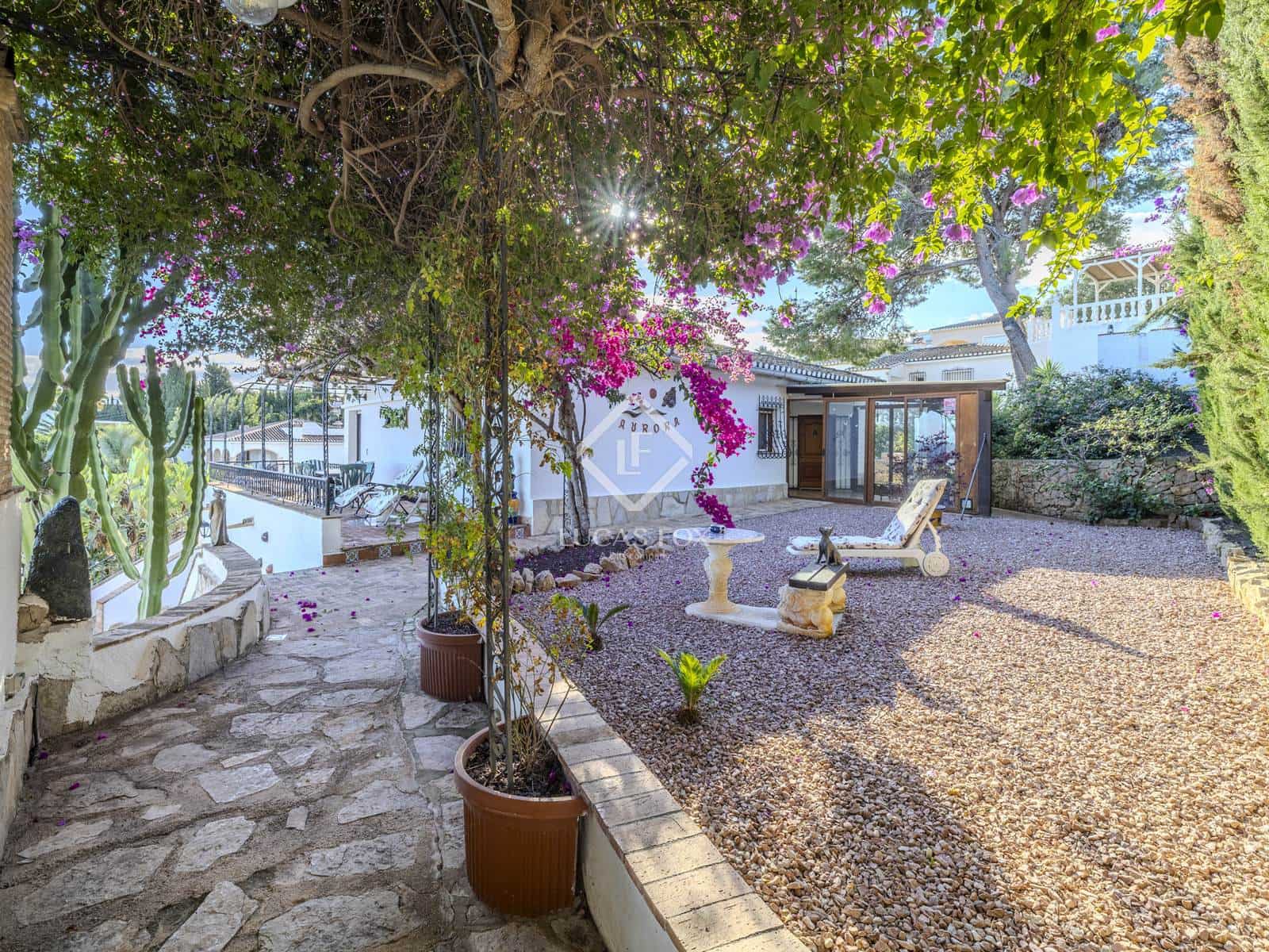 4 quarto Moradia para venda em Denia com piscina garagem - 990 000 € (Ref: 9378260)