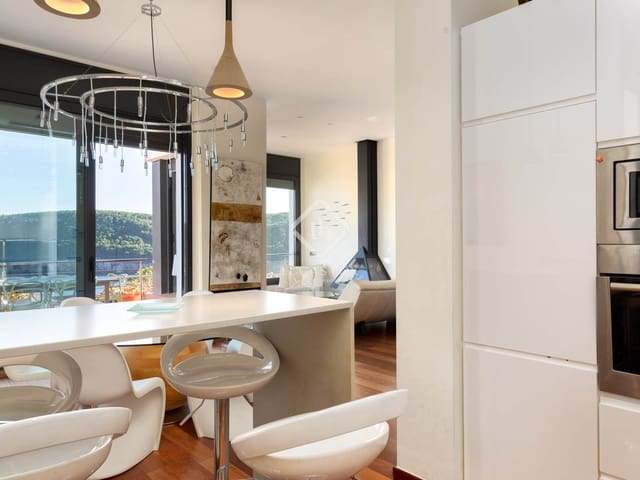 4 bedroom Villa for sale in L'Escala with pool garage - € 1,250,000 (Ref: 9378261)