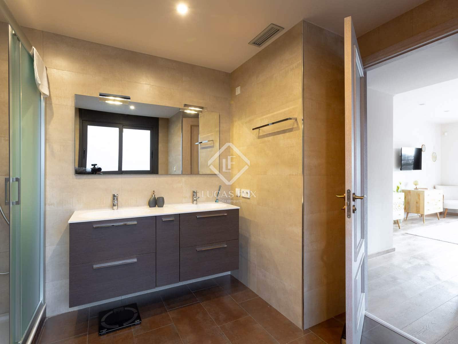 5 chambre Villa/Maison à vendre à Premia de Dalt avec piscine garage - 1 280 000 € (Ref: 9378448)