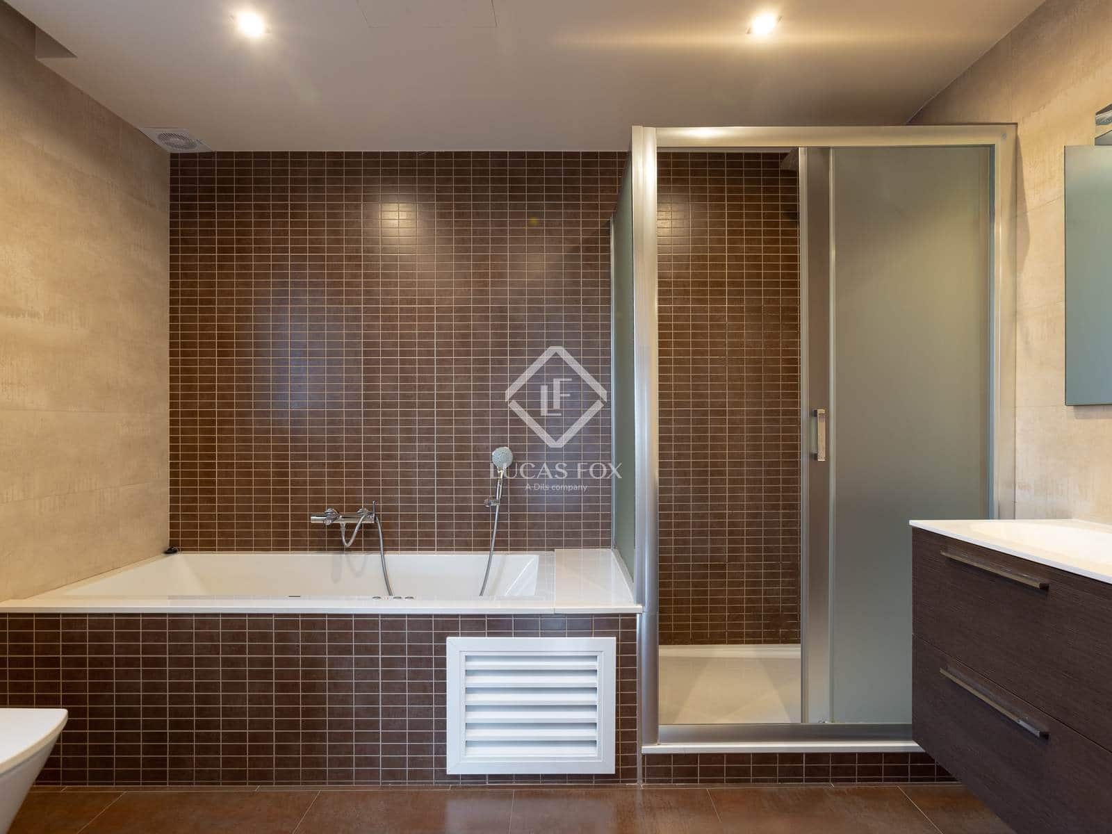 5 chambre Villa/Maison à vendre à Premia de Dalt avec piscine garage - 1 280 000 € (Ref: 9378448)