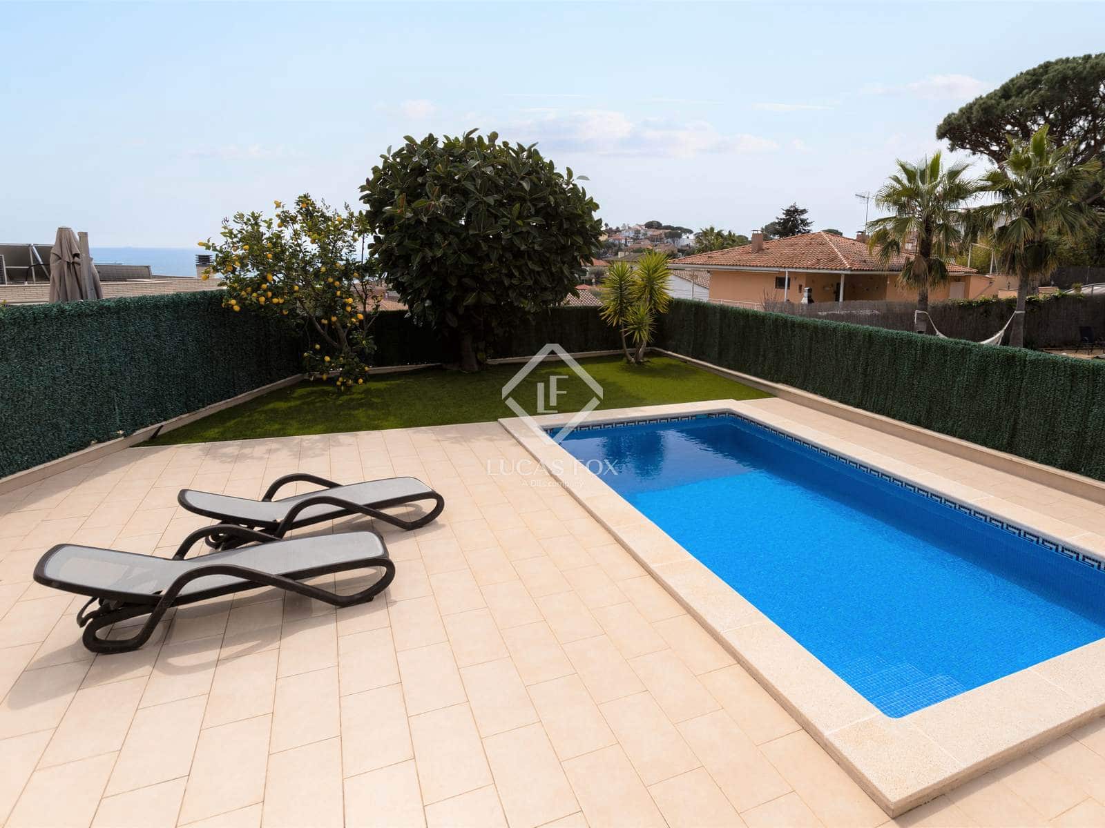 5 chambre Villa/Maison à vendre à Premia de Dalt avec piscine garage - 1 280 000 € (Ref: 9378448)