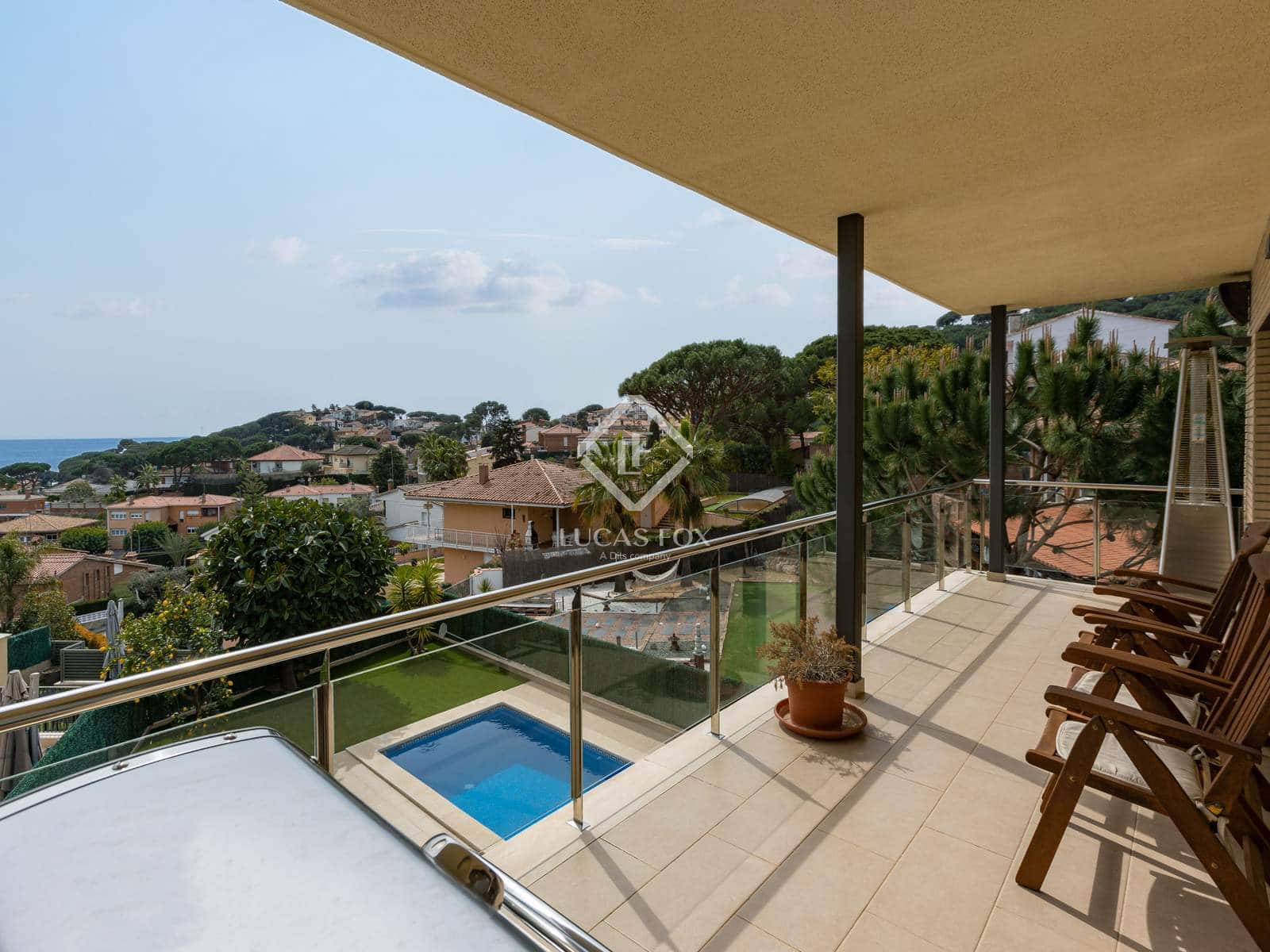 5 chambre Villa/Maison à vendre à Premia de Dalt avec piscine garage - 1 280 000 € (Ref: 9378448)