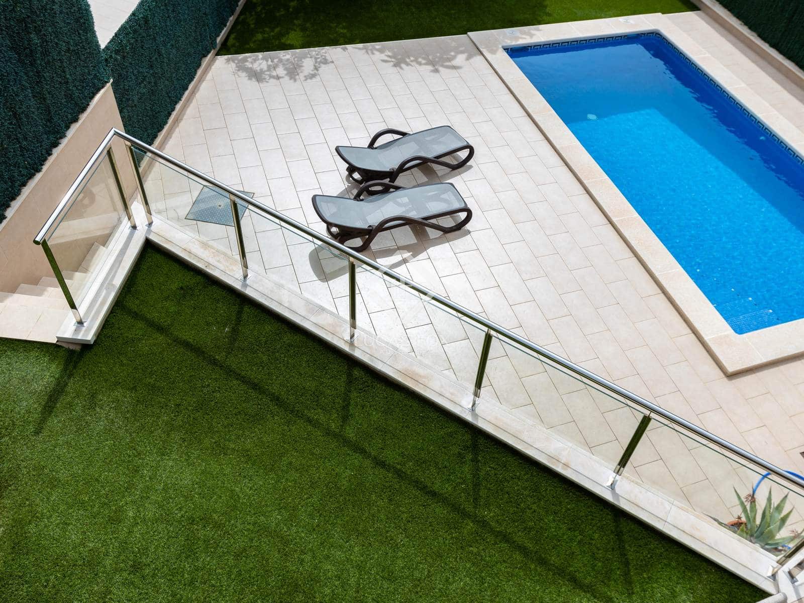 5 chambre Villa/Maison à vendre à Premia de Dalt avec piscine garage - 1 280 000 € (Ref: 9378448)