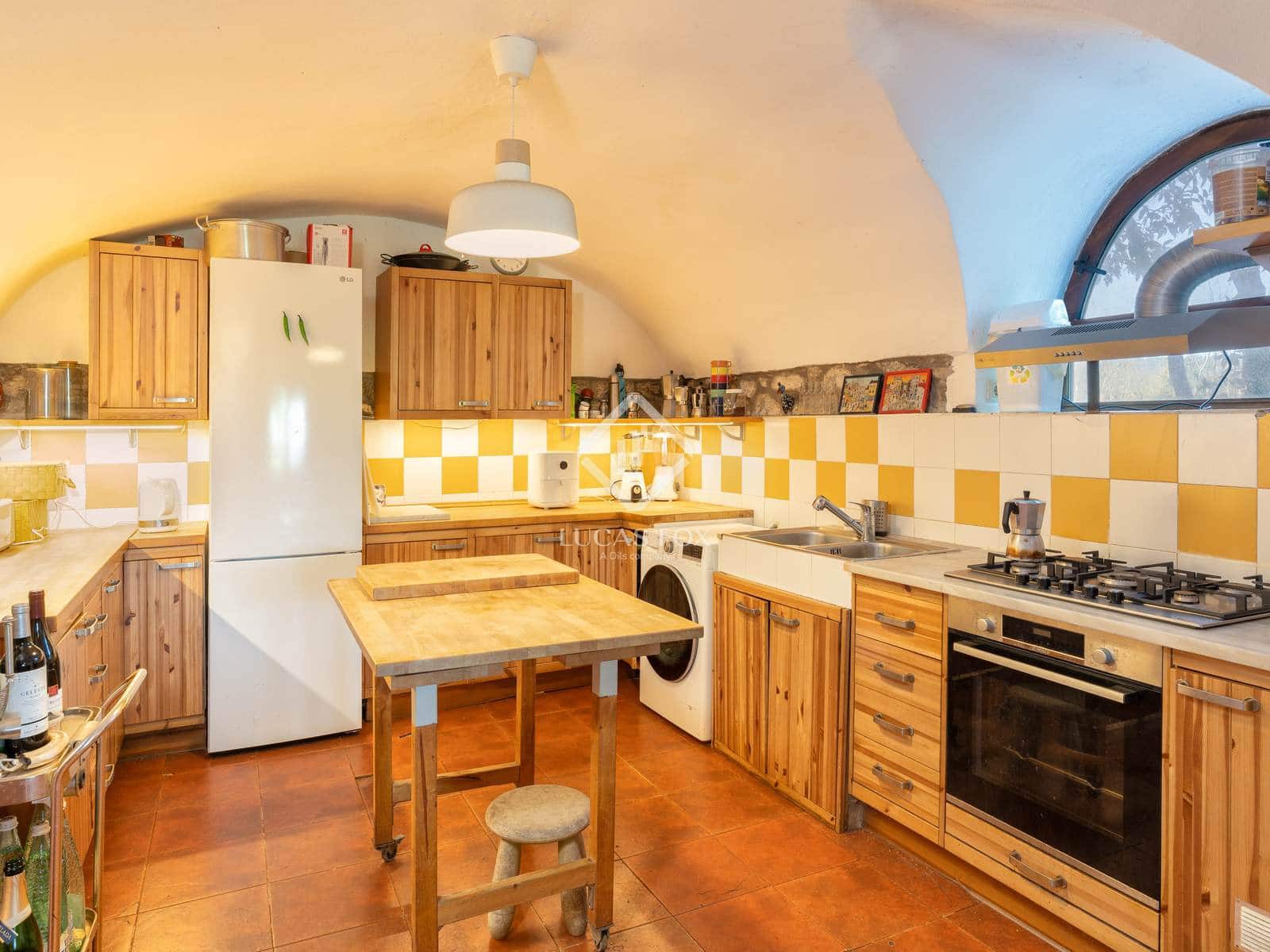 7 sypialnia Finka/Dom wiejski na sprzedaż w Maia de Montcal z basenem - 800 000 € (Ref: 9379441)