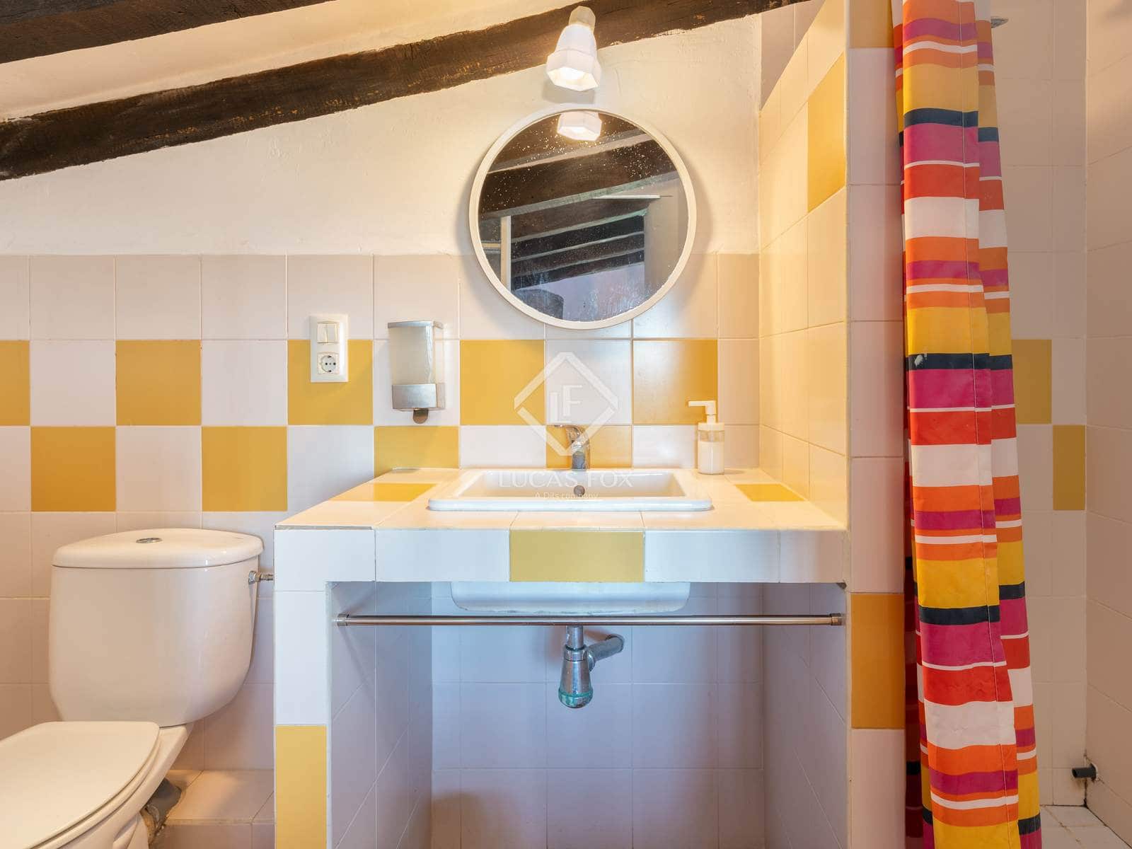 7 sypialnia Finka/Dom wiejski na sprzedaż w Maia de Montcal z basenem - 800 000 € (Ref: 9379441)