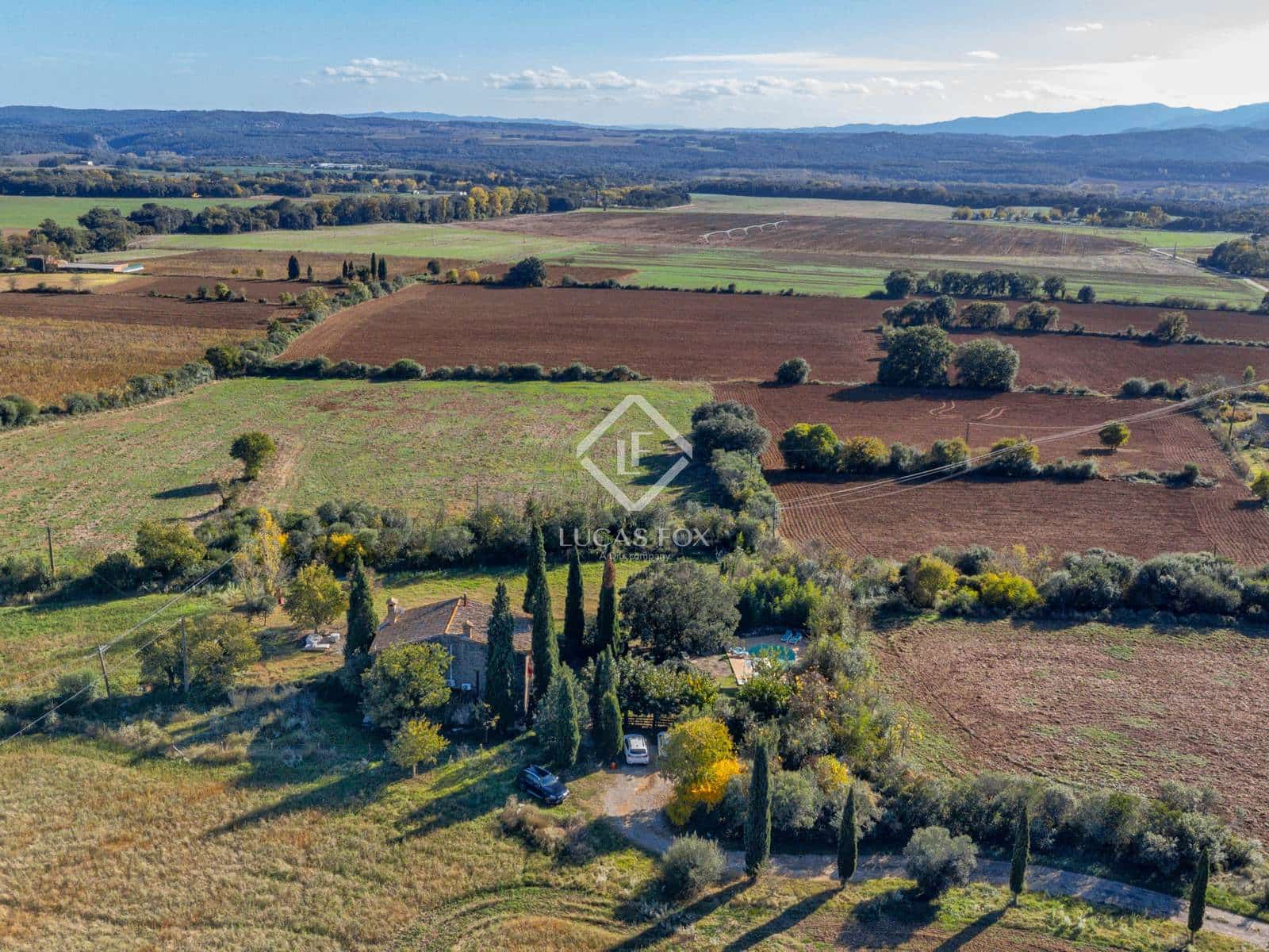 7 sypialnia Finka/Dom wiejski na sprzedaż w Maia de Montcal z basenem - 800 000 € (Ref: 9379441)