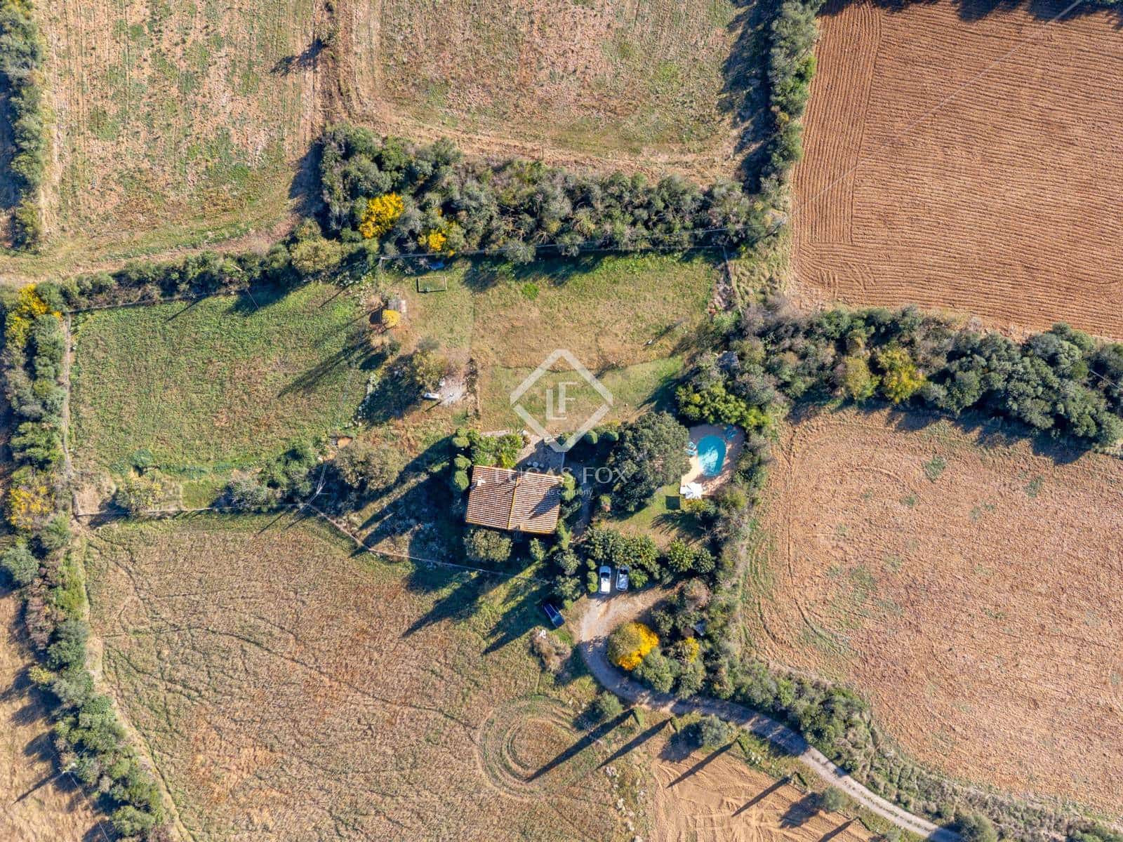 7 sypialnia Finka/Dom wiejski na sprzedaż w Maia de Montcal z basenem - 800 000 € (Ref: 9379441)