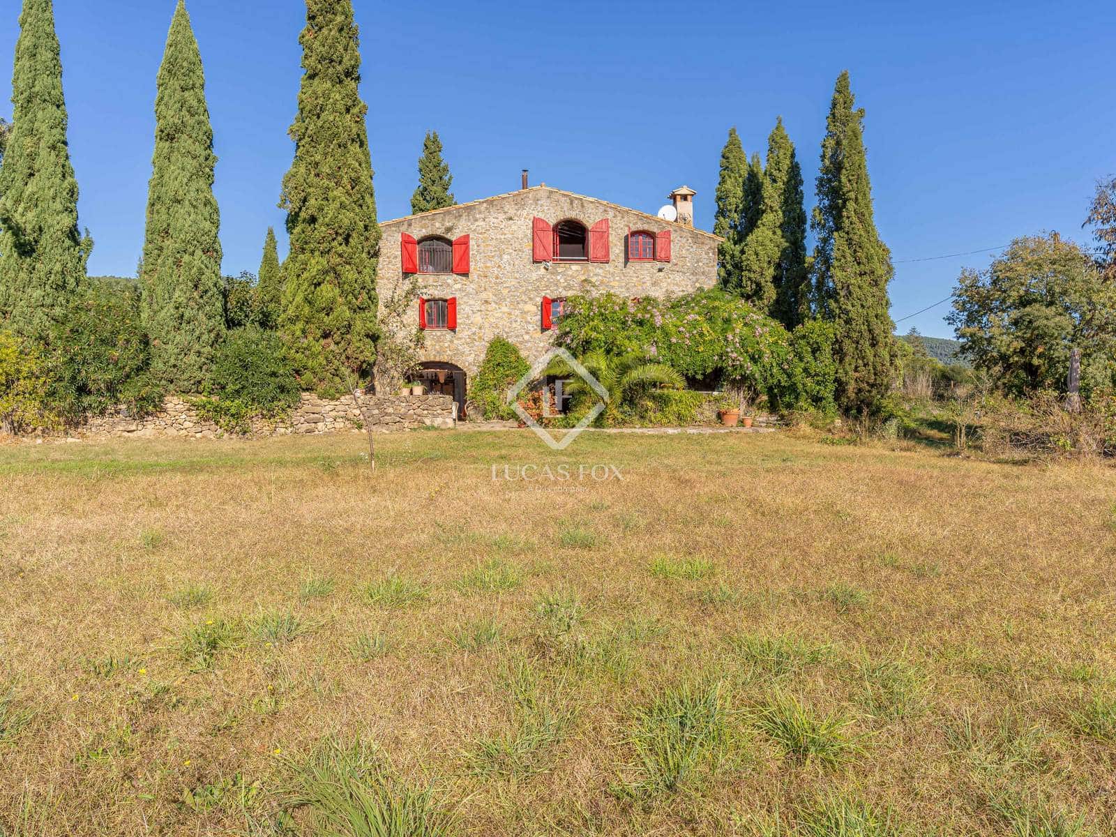 7 sypialnia Finka/Dom wiejski na sprzedaż w Maia de Montcal z basenem - 800 000 € (Ref: 9379441)