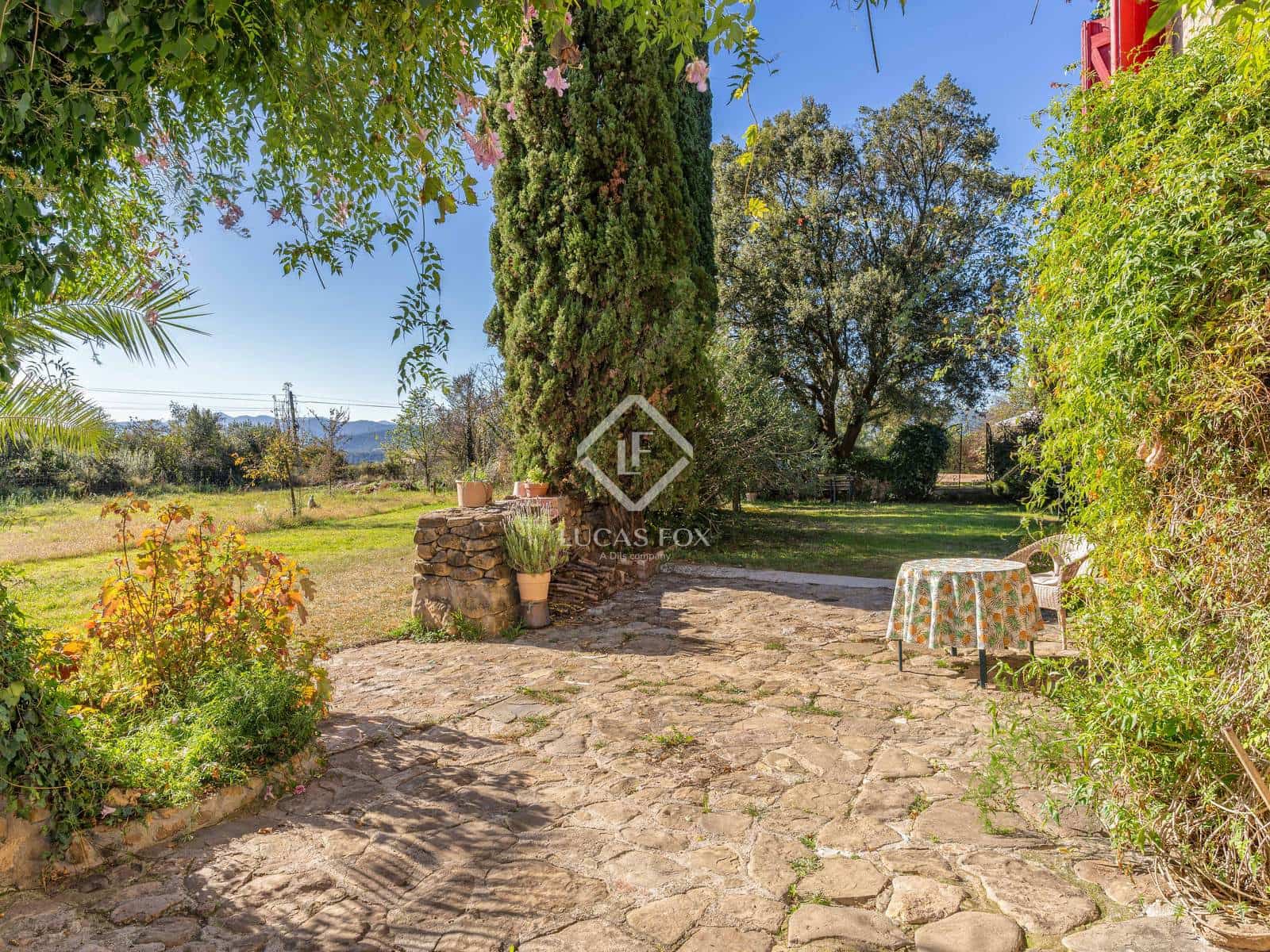 7 sypialnia Finka/Dom wiejski na sprzedaż w Maia de Montcal z basenem - 800 000 € (Ref: 9379441)