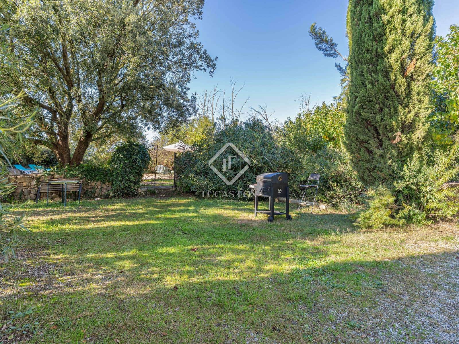 7 sypialnia Finka/Dom wiejski na sprzedaż w Maia de Montcal z basenem - 800 000 € (Ref: 9379441)