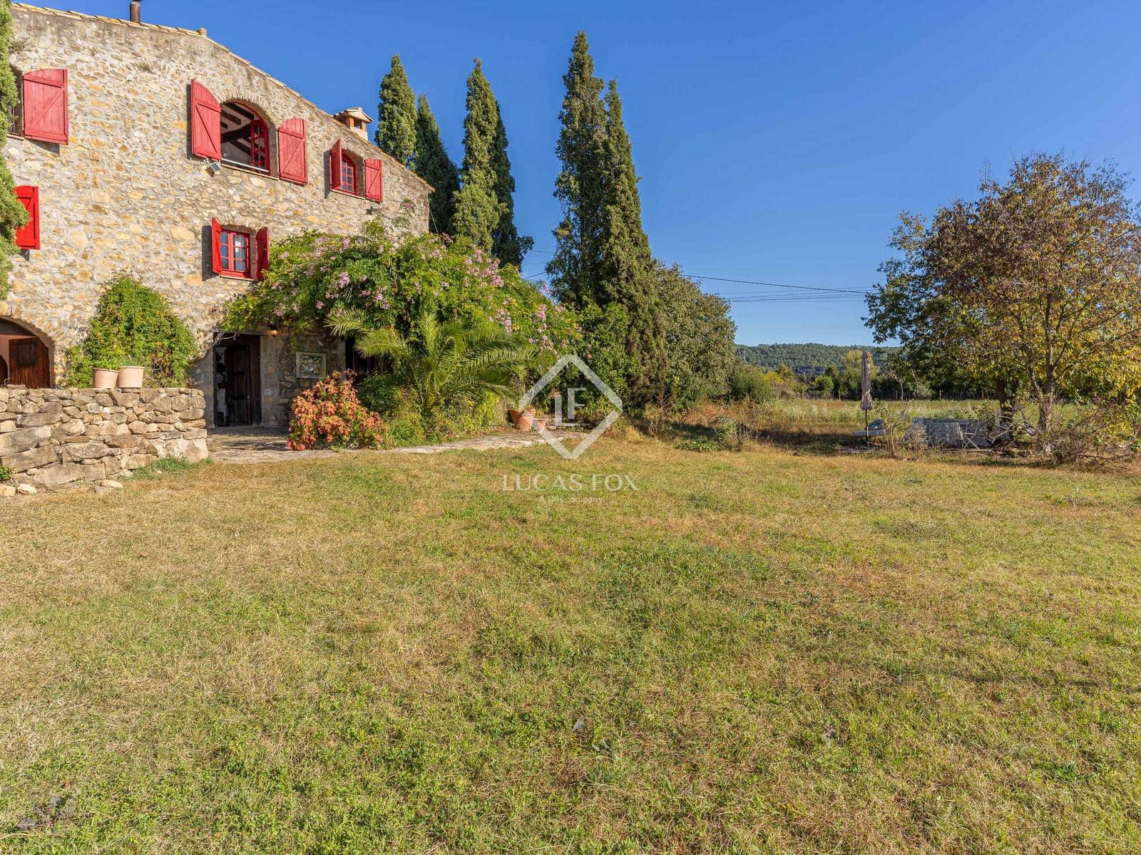 7 sypialnia Finka/Dom wiejski na sprzedaż w Maia de Montcal z basenem - 800 000 € (Ref: 9379441)