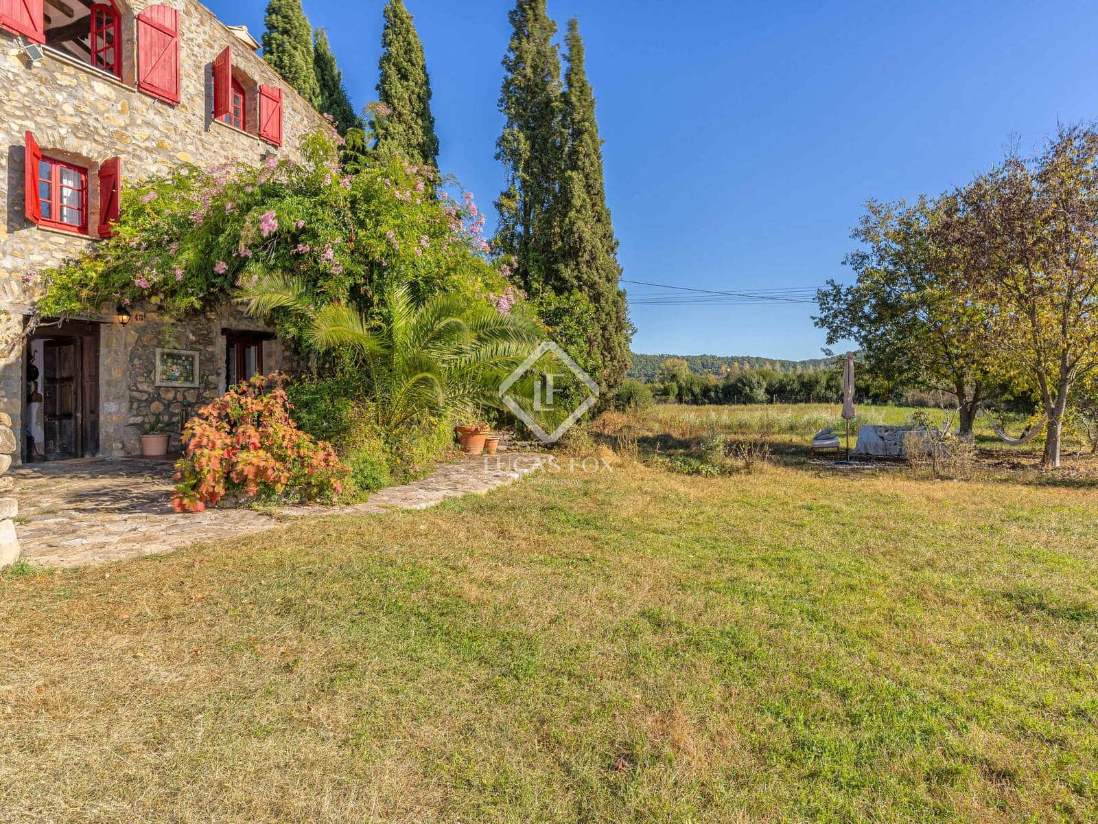 7 sypialnia Finka/Dom wiejski na sprzedaż w Maia de Montcal z basenem - 800 000 € (Ref: 9379441)