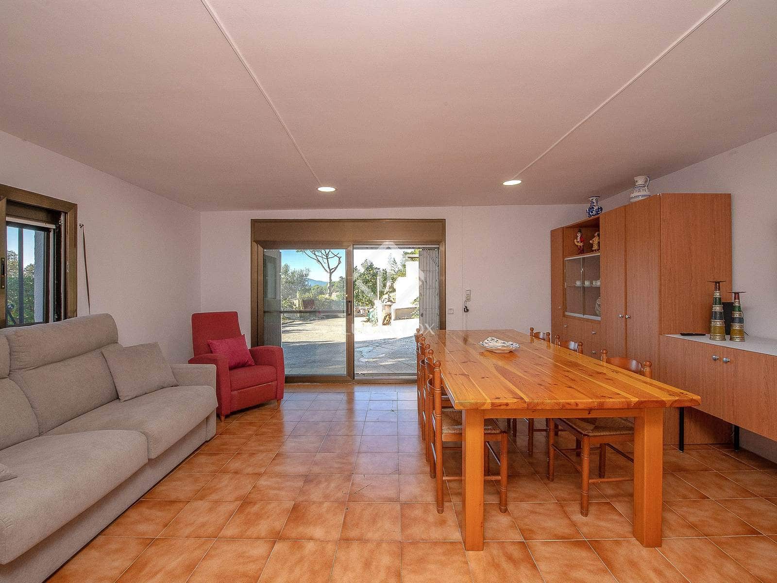 3 sypialnia Willa na sprzedaż w Santa Cristina d'Aro z basenem - 395 000 € (Ref: 9379657)