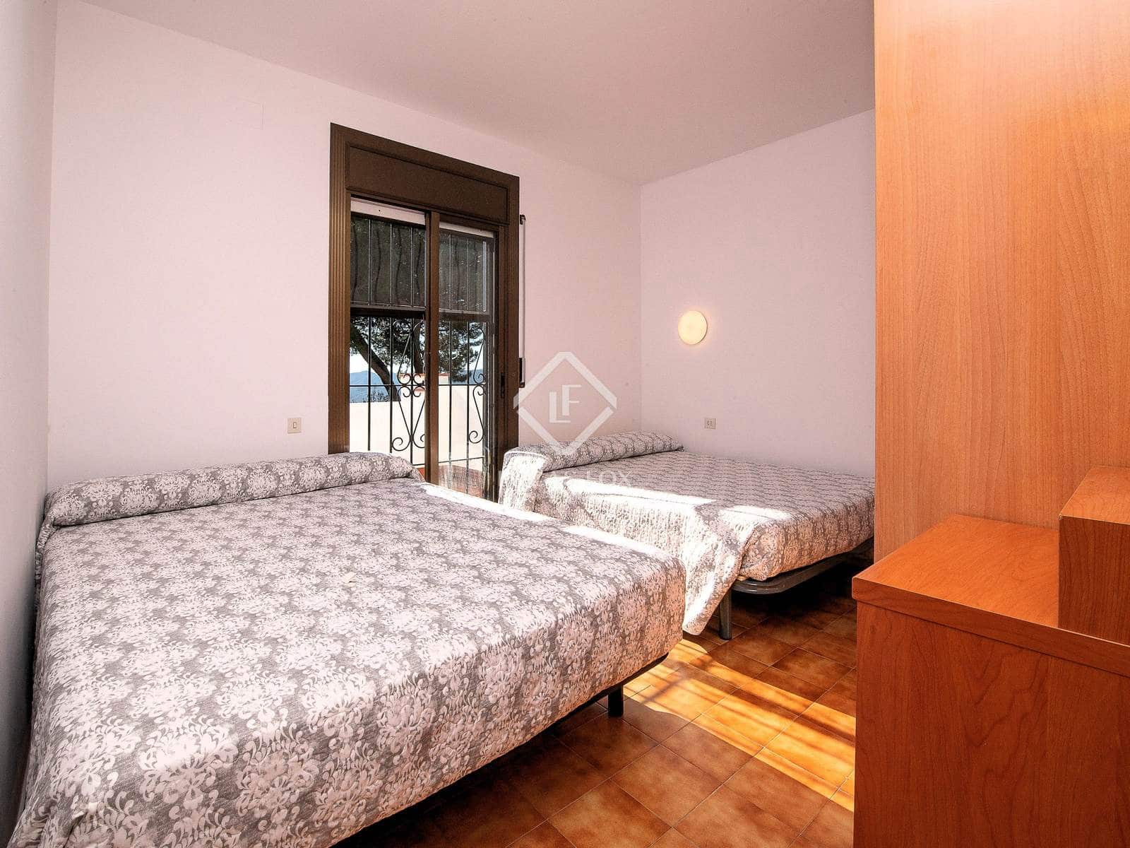 3 sypialnia Willa na sprzedaż w Santa Cristina d'Aro z basenem - 395 000 € (Ref: 9379657)