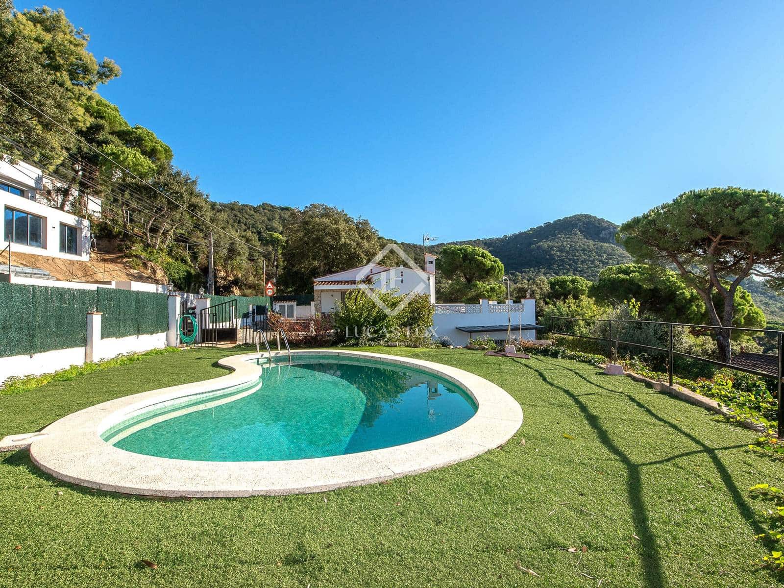 3 sypialnia Willa na sprzedaż w Santa Cristina d'Aro z basenem - 395 000 € (Ref: 9379657)