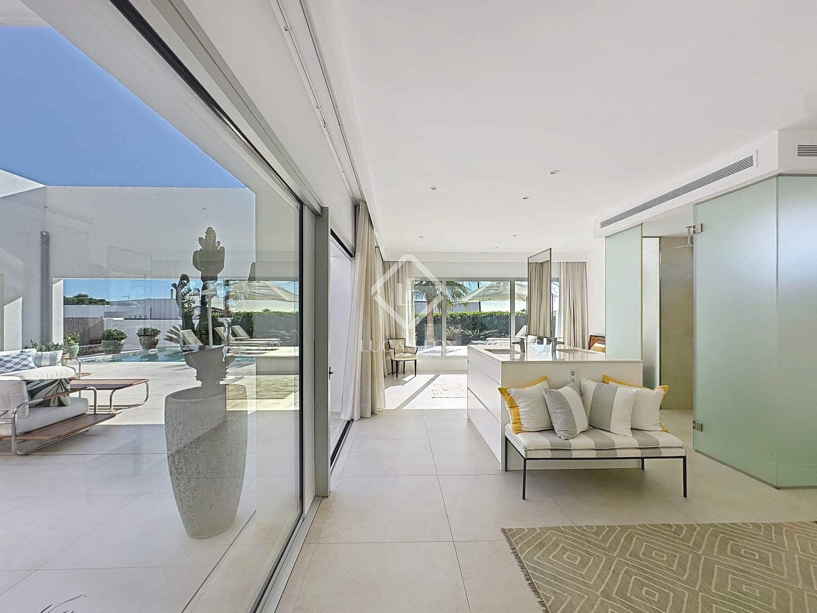 3 slaapkamer Villa te koop in San Luis / Sant Lluis met zwembad garage - € 1.950.000 (Ref: 9380161)