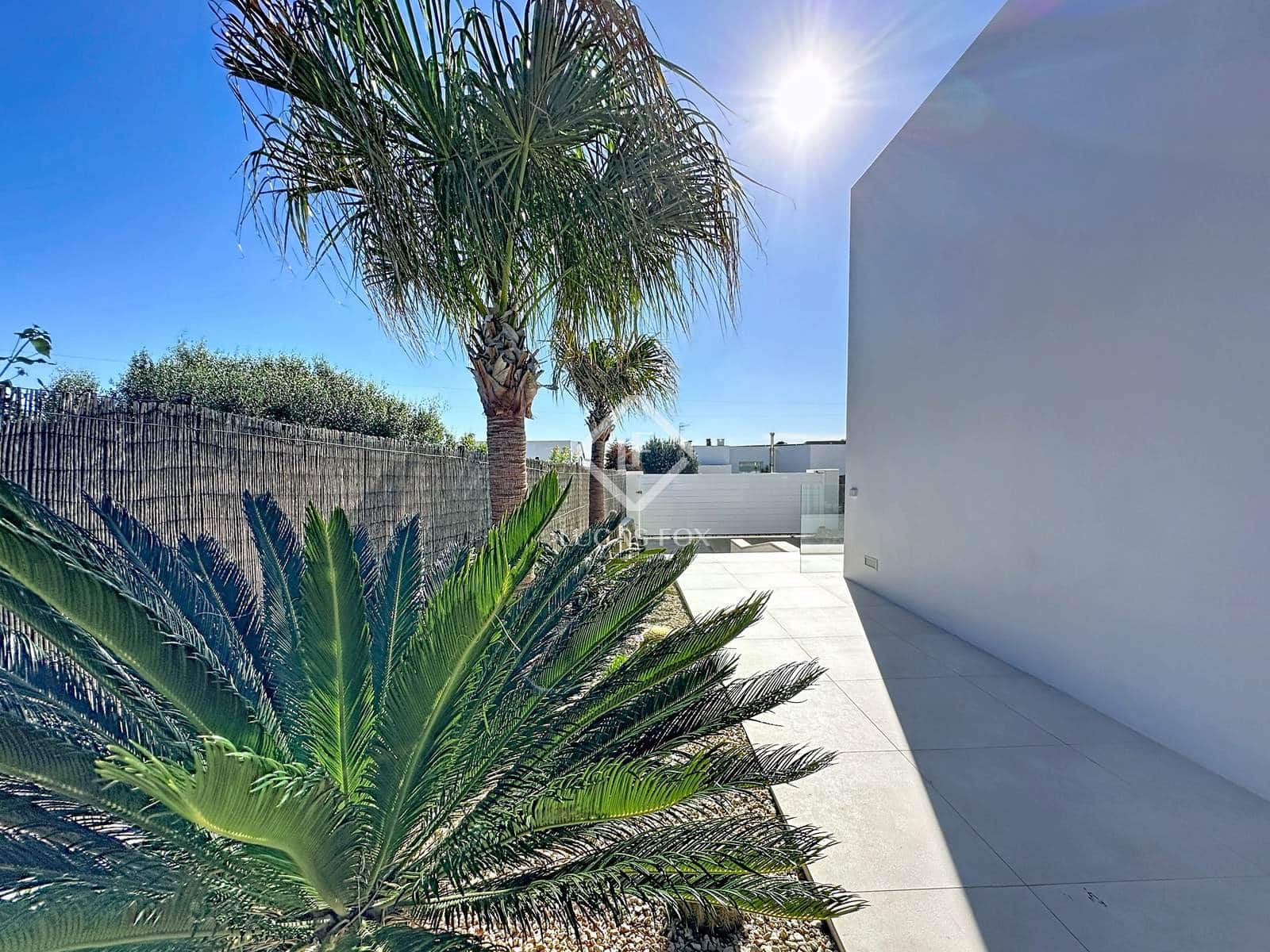 3 slaapkamer Villa te koop in San Luis / Sant Lluis met zwembad garage - € 1.950.000 (Ref: 9380161)