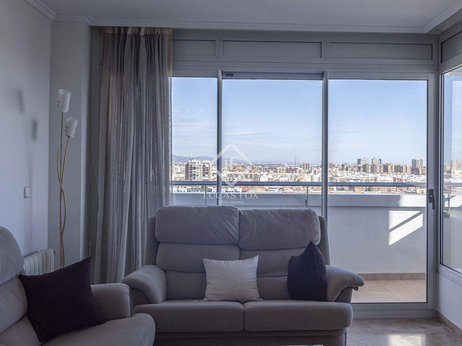 4 bedroom Apartment for rent in Valencia city with pool garage - € 2,800 (Ref: 9380162)