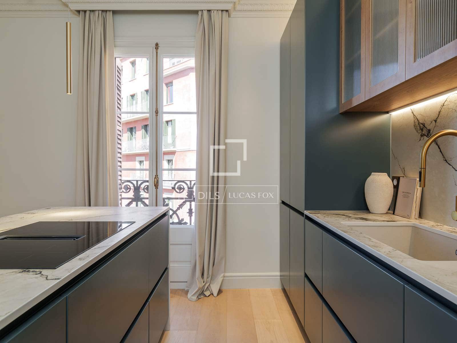 3 bedroom Penthouse for sale in Barcelona city - € 1,990,000 (Ref: 9383530)