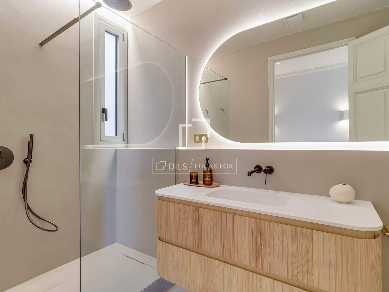 3 bedroom Penthouse for sale in Barcelona city - € 1,990,000 (Ref: 9383530)