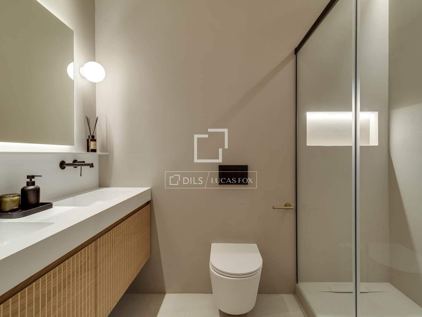 3 bedroom Penthouse for sale in Barcelona city - € 1,990,000 (Ref: 9383530)