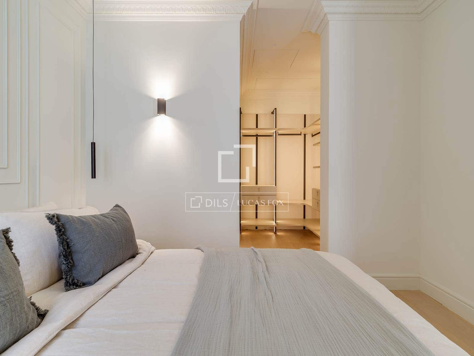 3 bedroom Penthouse for sale in Barcelona city - € 1,990,000 (Ref: 9383530)