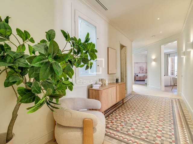 3 makuuhuone Kattohuoneisto myytävänä paikassa Barcelona kaupunki - 1 990 000 € (Ref: 9383530)