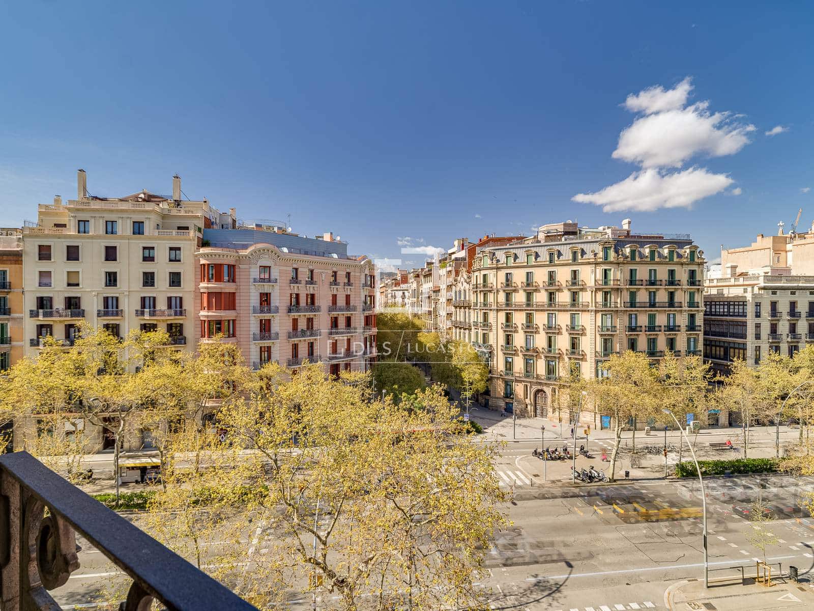 3 bedroom Penthouse for sale in Barcelona city - € 1,990,000 (Ref: 9383530)