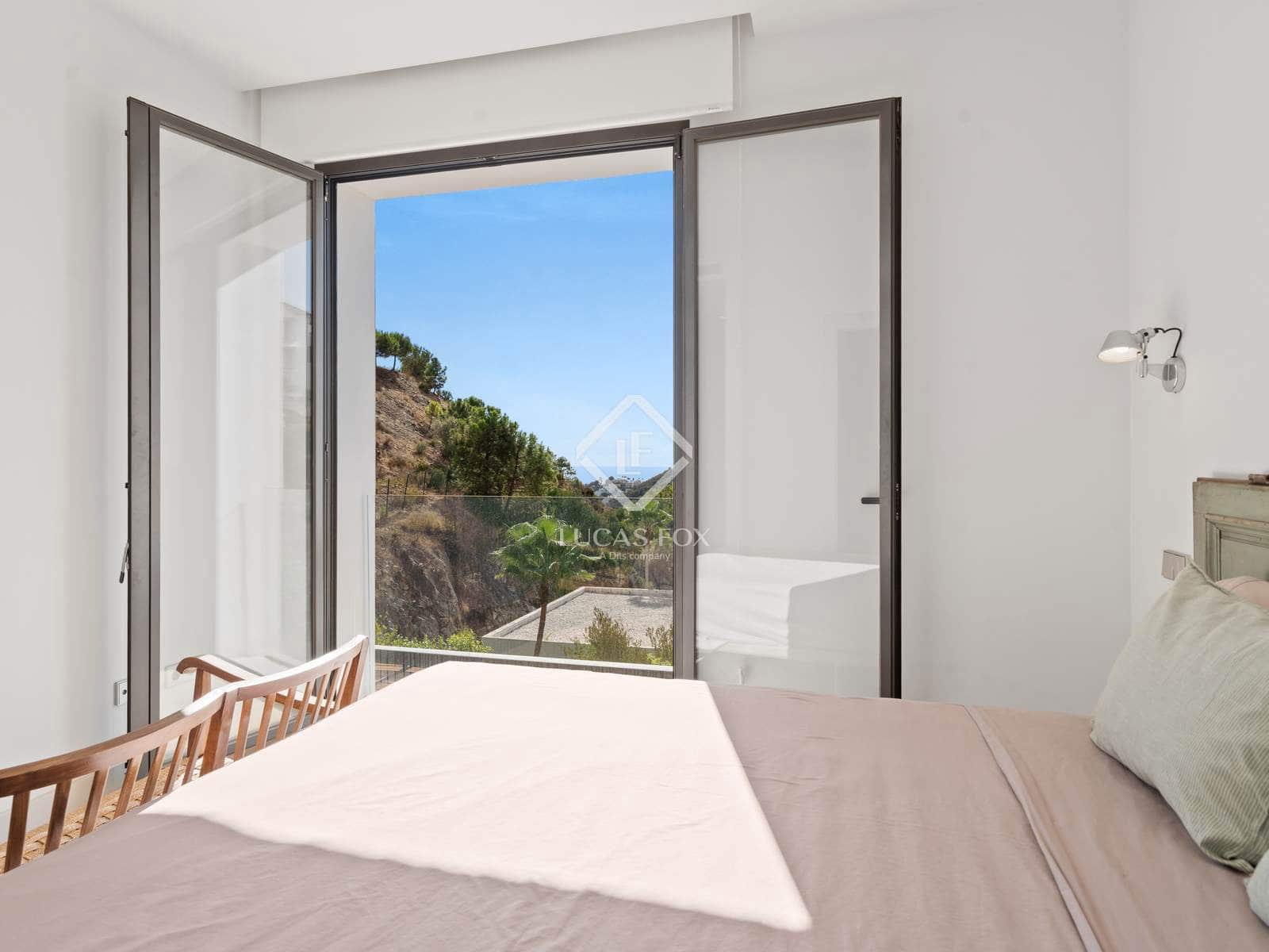 6 Zimmer Villa zu verkaufen in Benahavis mit Pool Garage - 4.200.000 € (Ref: 9383531)