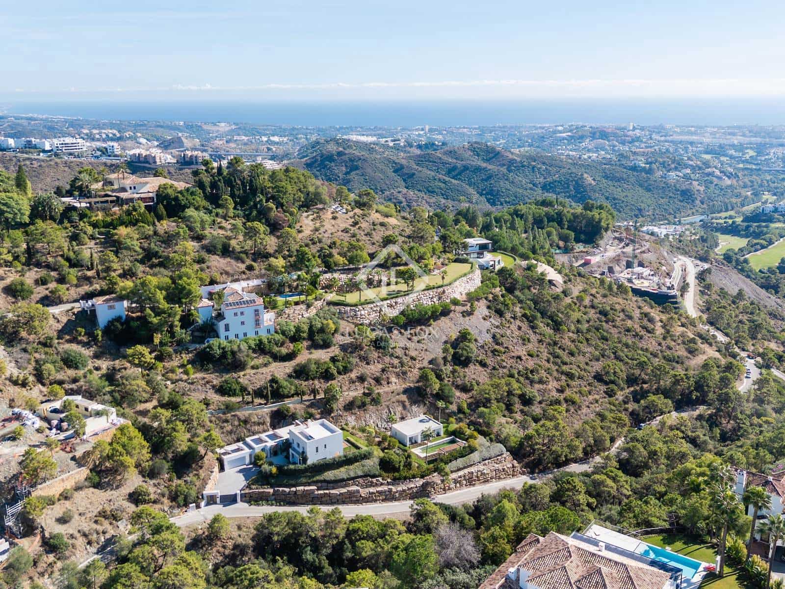 6 Zimmer Villa zu verkaufen in Benahavis mit Pool Garage - 4.200.000 € (Ref: 9383531)