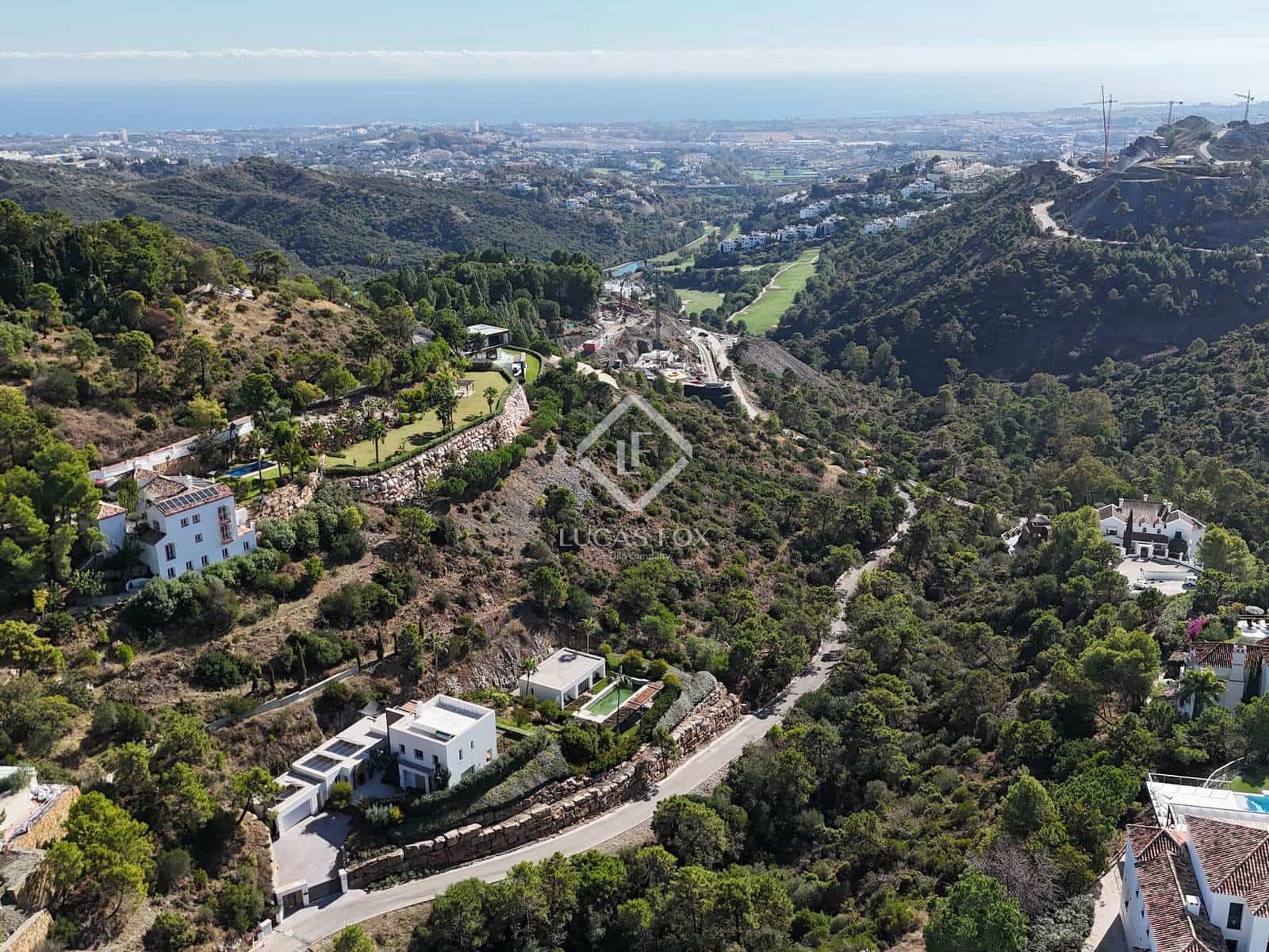 6 Zimmer Villa zu verkaufen in Benahavis mit Pool Garage - 4.200.000 € (Ref: 9383531)