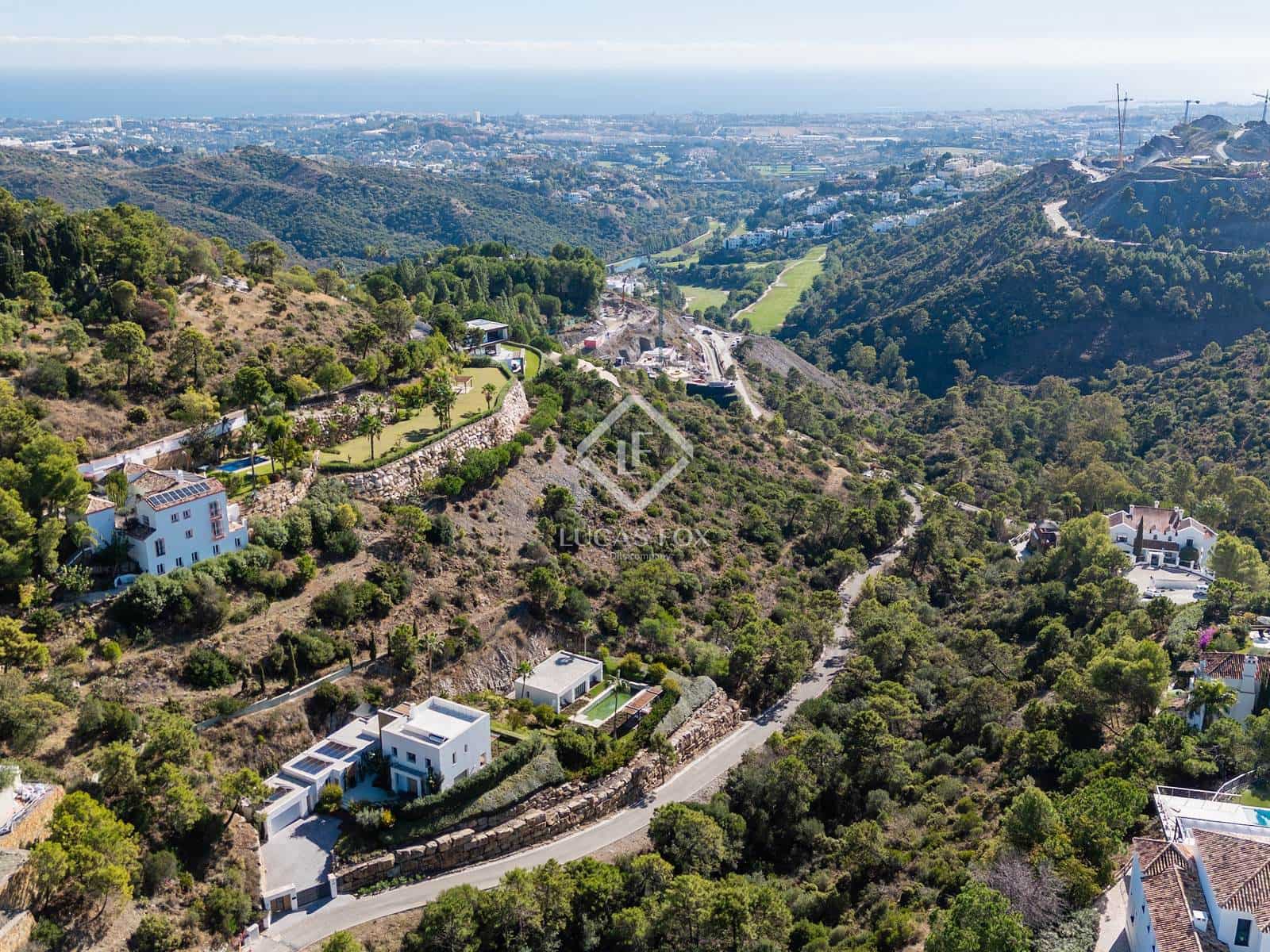 6 Zimmer Villa zu verkaufen in Benahavis mit Pool Garage - 4.200.000 € (Ref: 9383531)