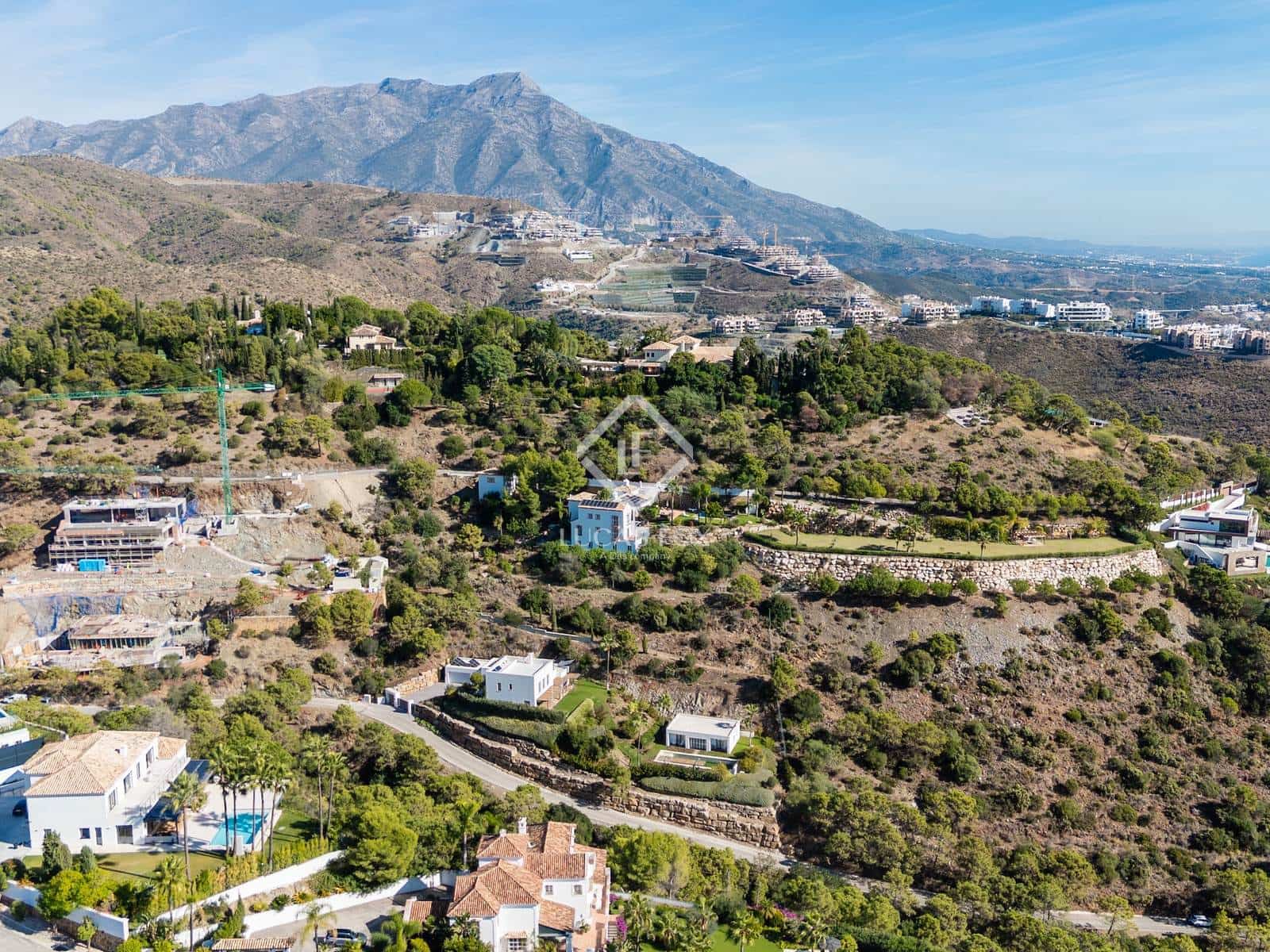 6 Zimmer Villa zu verkaufen in Benahavis mit Pool Garage - 4.200.000 € (Ref: 9383531)