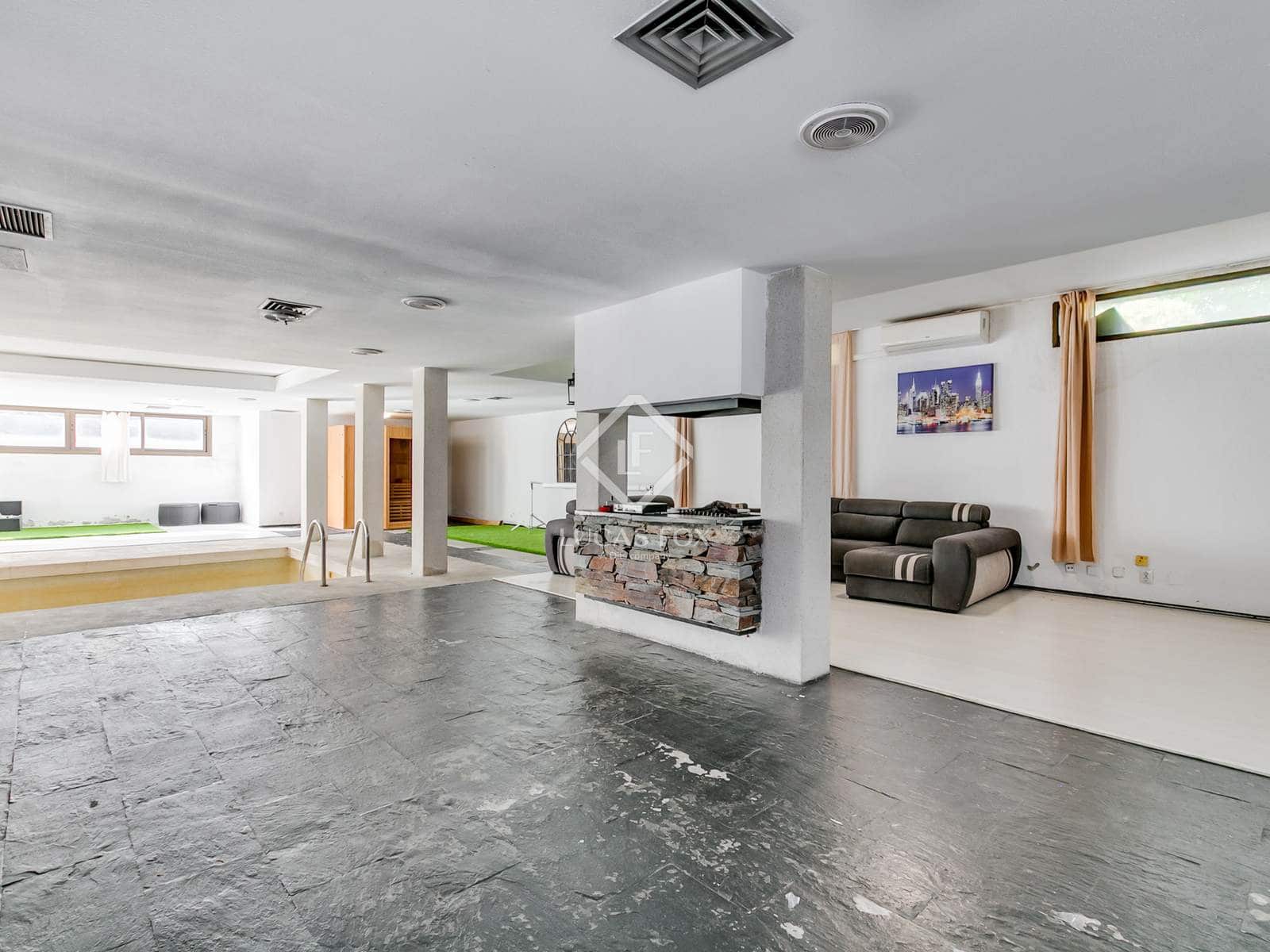 5 slaapkamer Villa te koop in Madrid stad met zwembad - € 4.600.000 (Ref: 9383532)