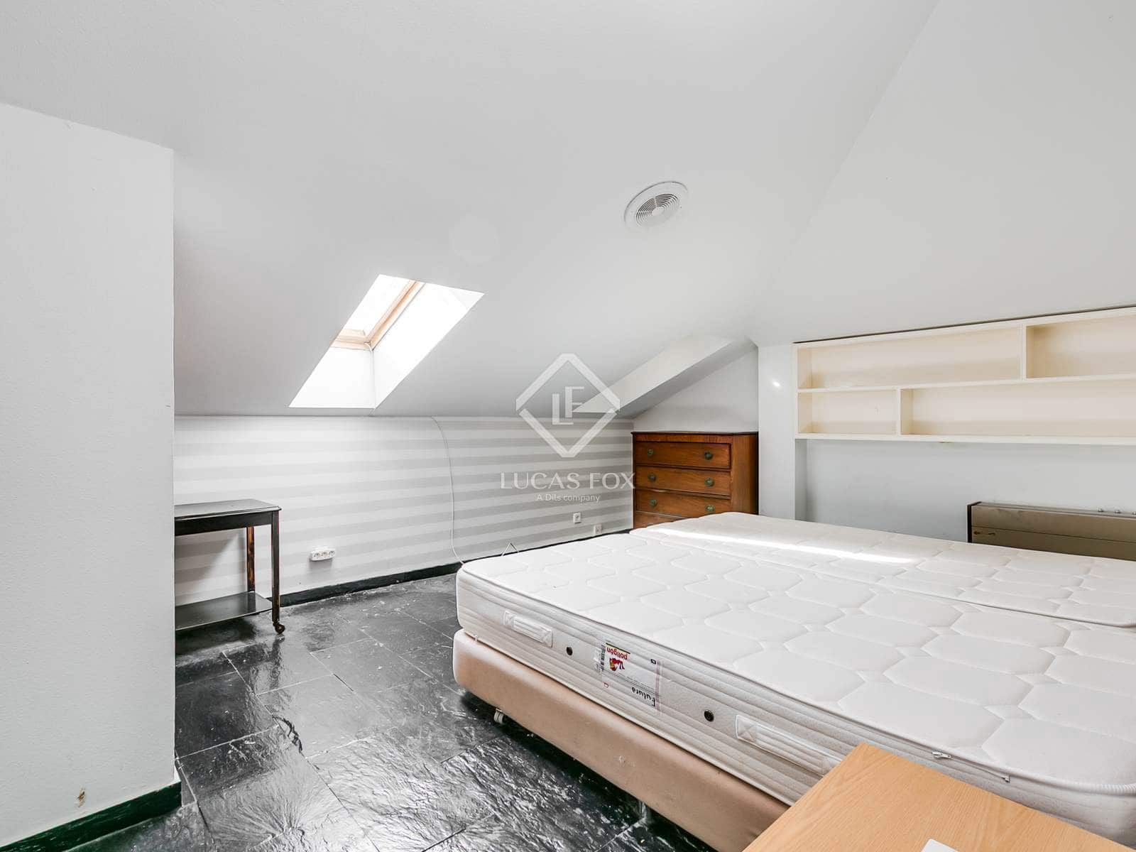 5 slaapkamer Villa te koop in Madrid stad met zwembad - € 4.600.000 (Ref: 9383532)