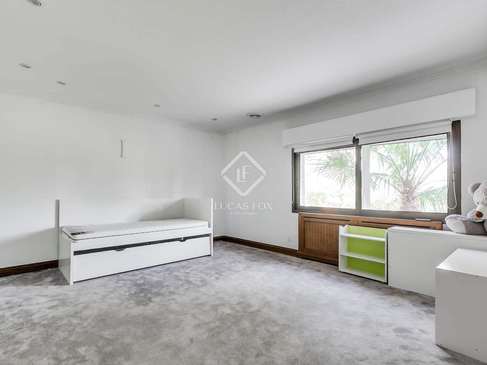 5 slaapkamer Villa te koop in Madrid stad met zwembad - € 4.600.000 (Ref: 9383532)