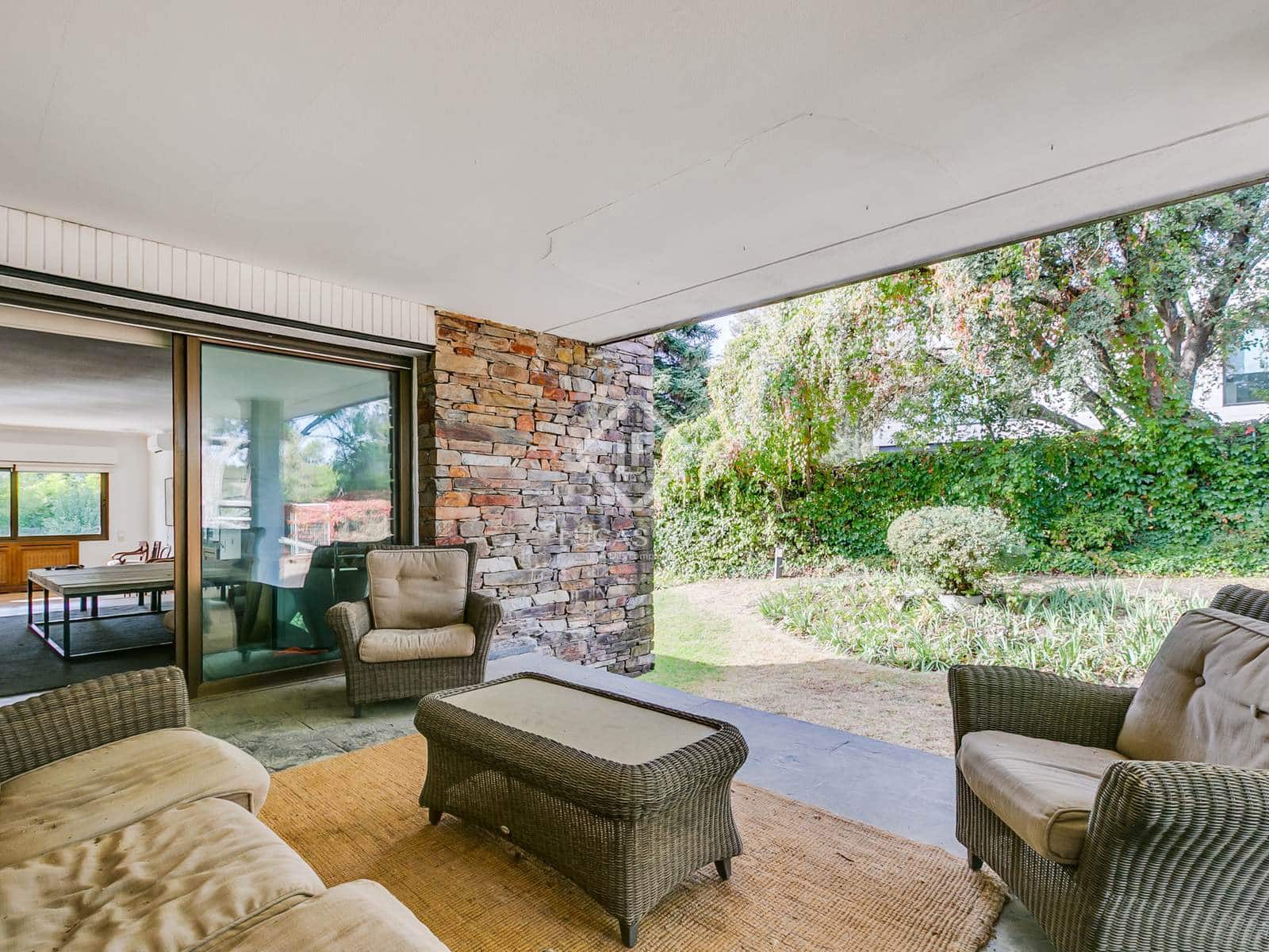 5 slaapkamer Villa te koop in Madrid stad met zwembad - € 4.600.000 (Ref: 9383532)