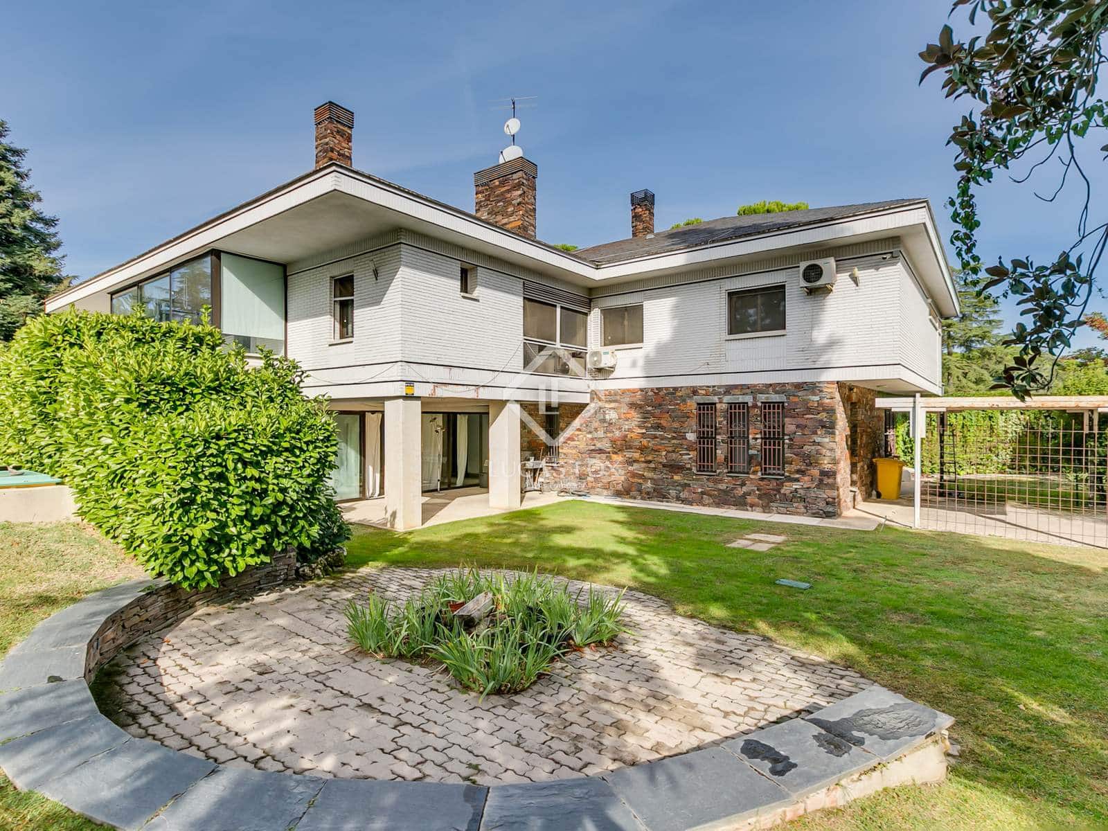 5 slaapkamer Villa te koop in Madrid stad met zwembad - € 4.600.000 (Ref: 9383532)